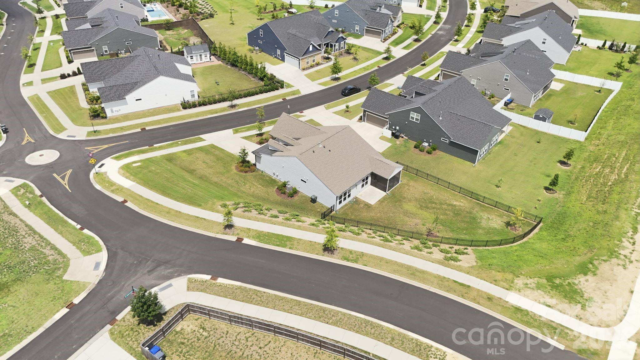 13704 Berkley Avenue — Huntersville