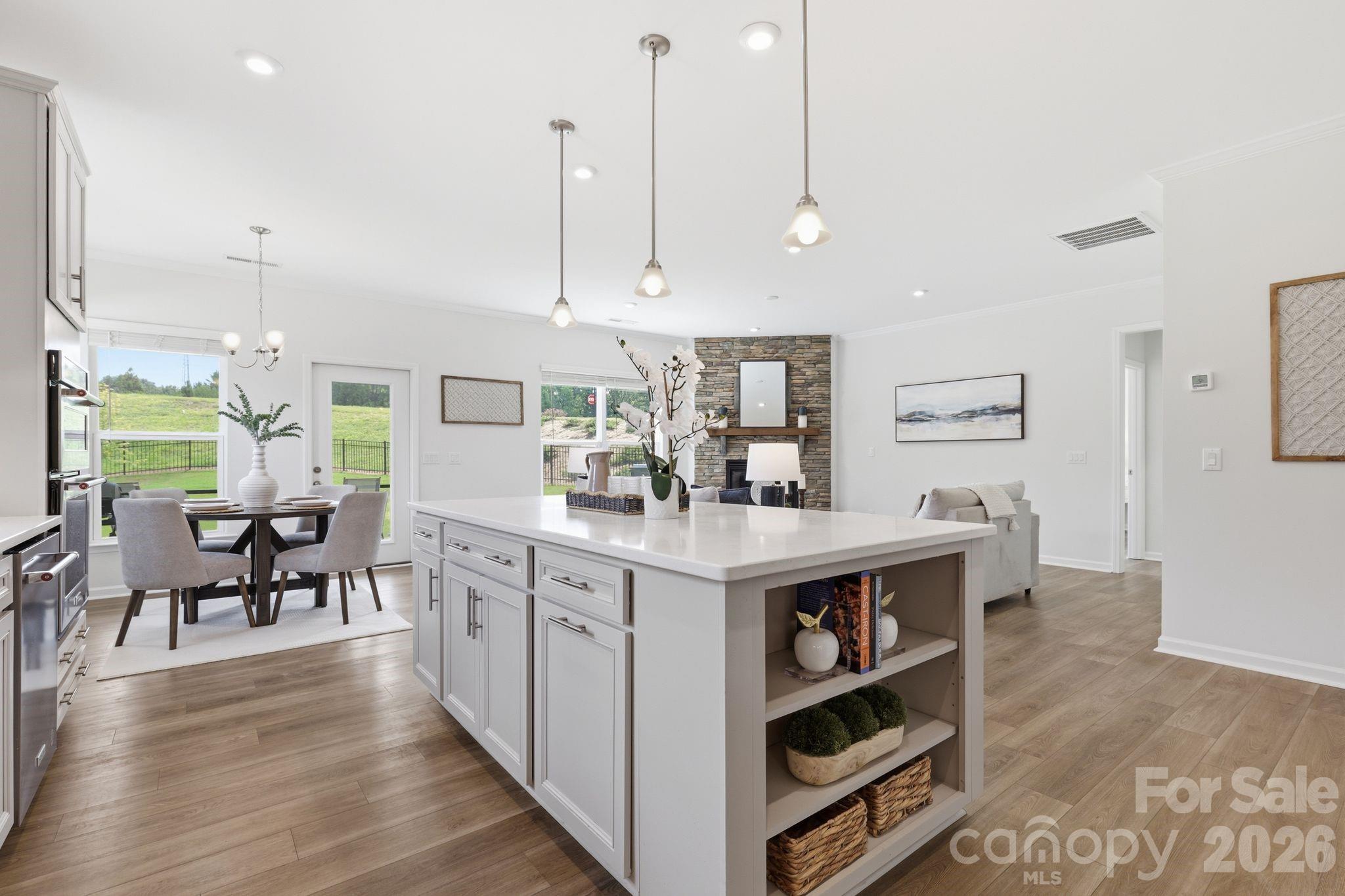 13704 Berkley Avenue — Huntersville