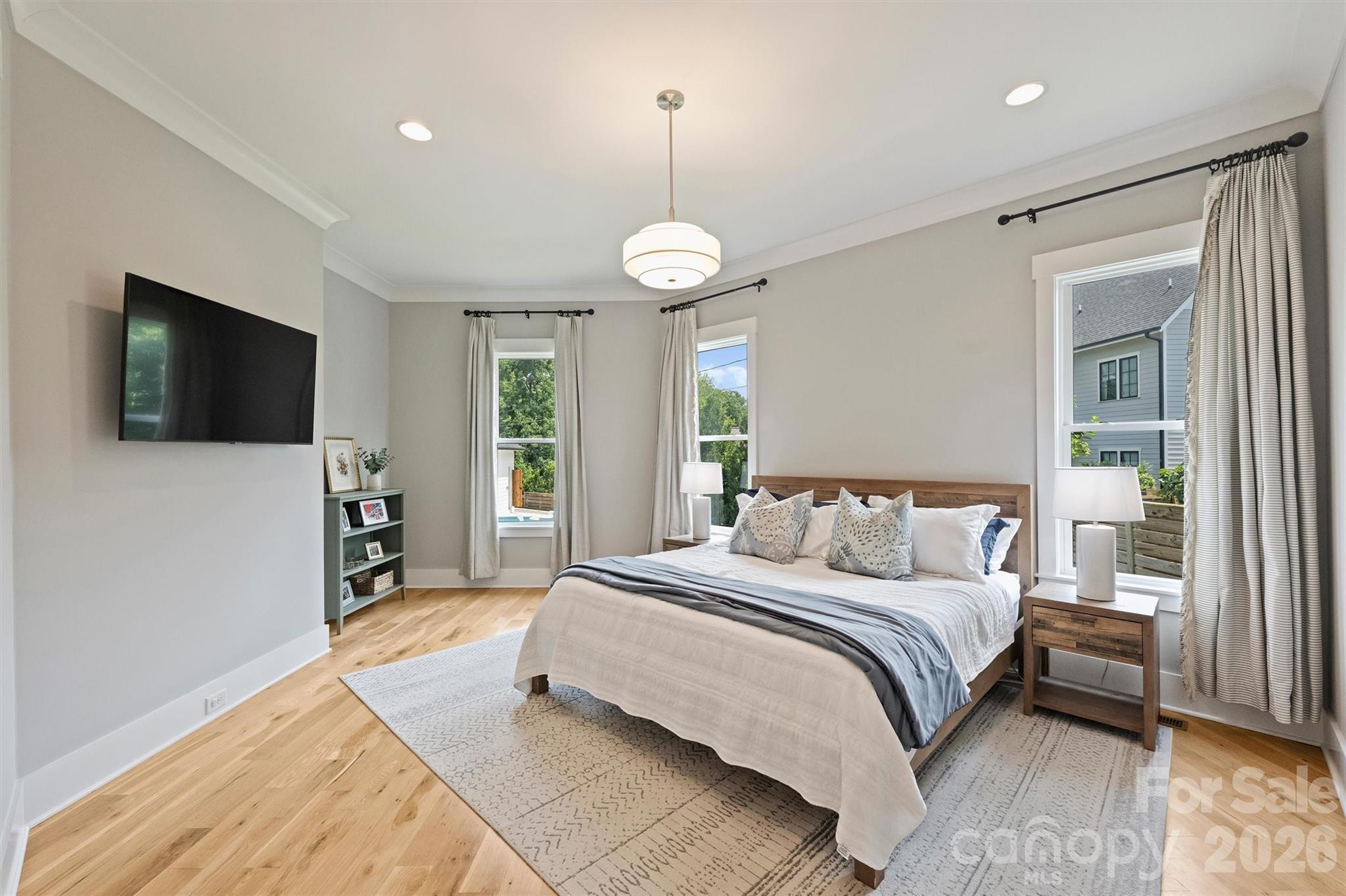 215 Hartford Avenue — Charlotte