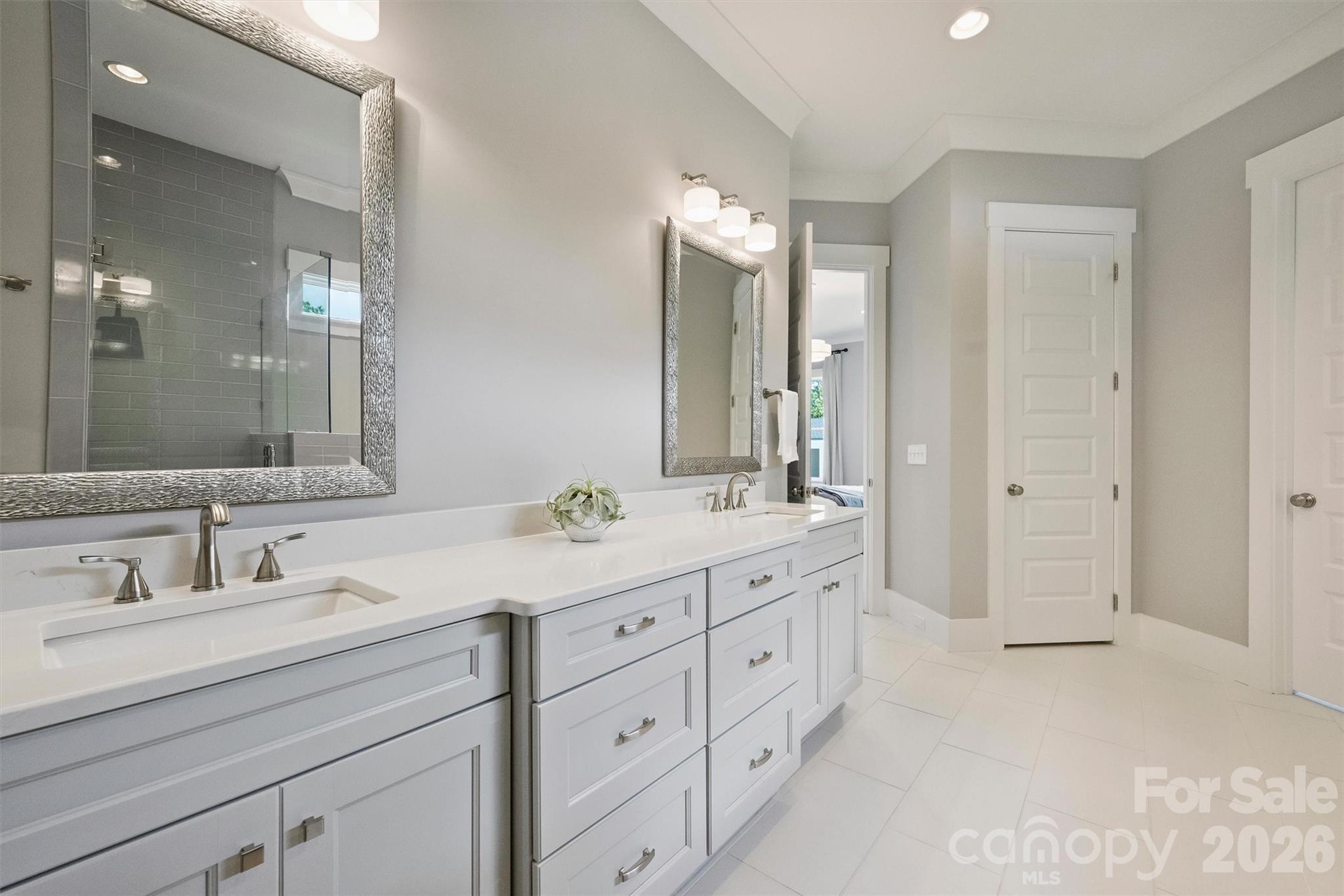 215 Hartford Avenue — Charlotte