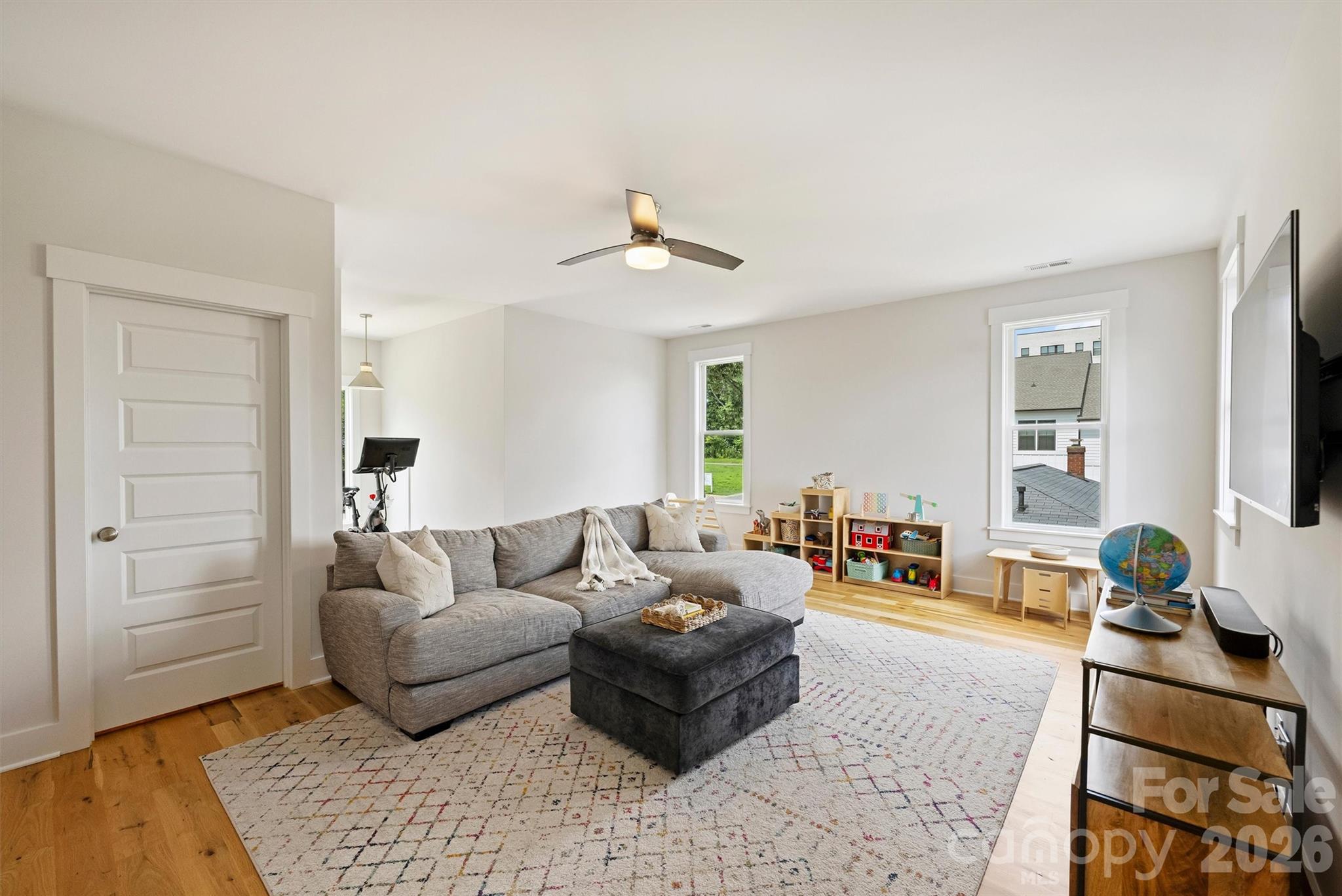 215 Hartford Avenue — Charlotte