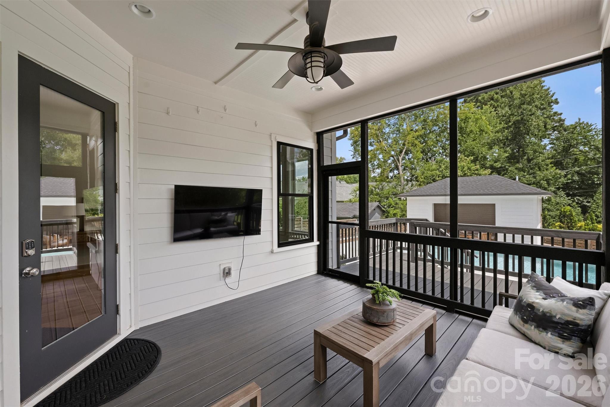 215 Hartford Avenue — Charlotte