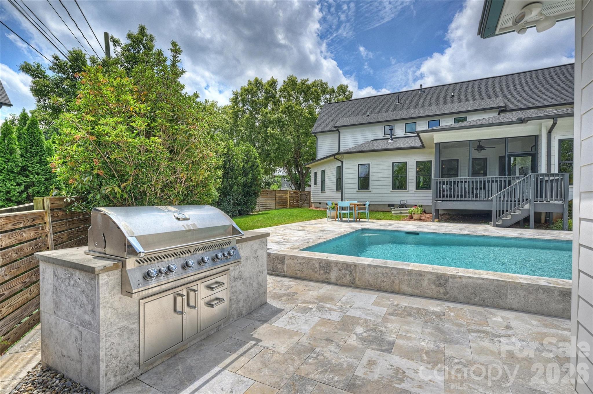 215 Hartford Avenue — Charlotte