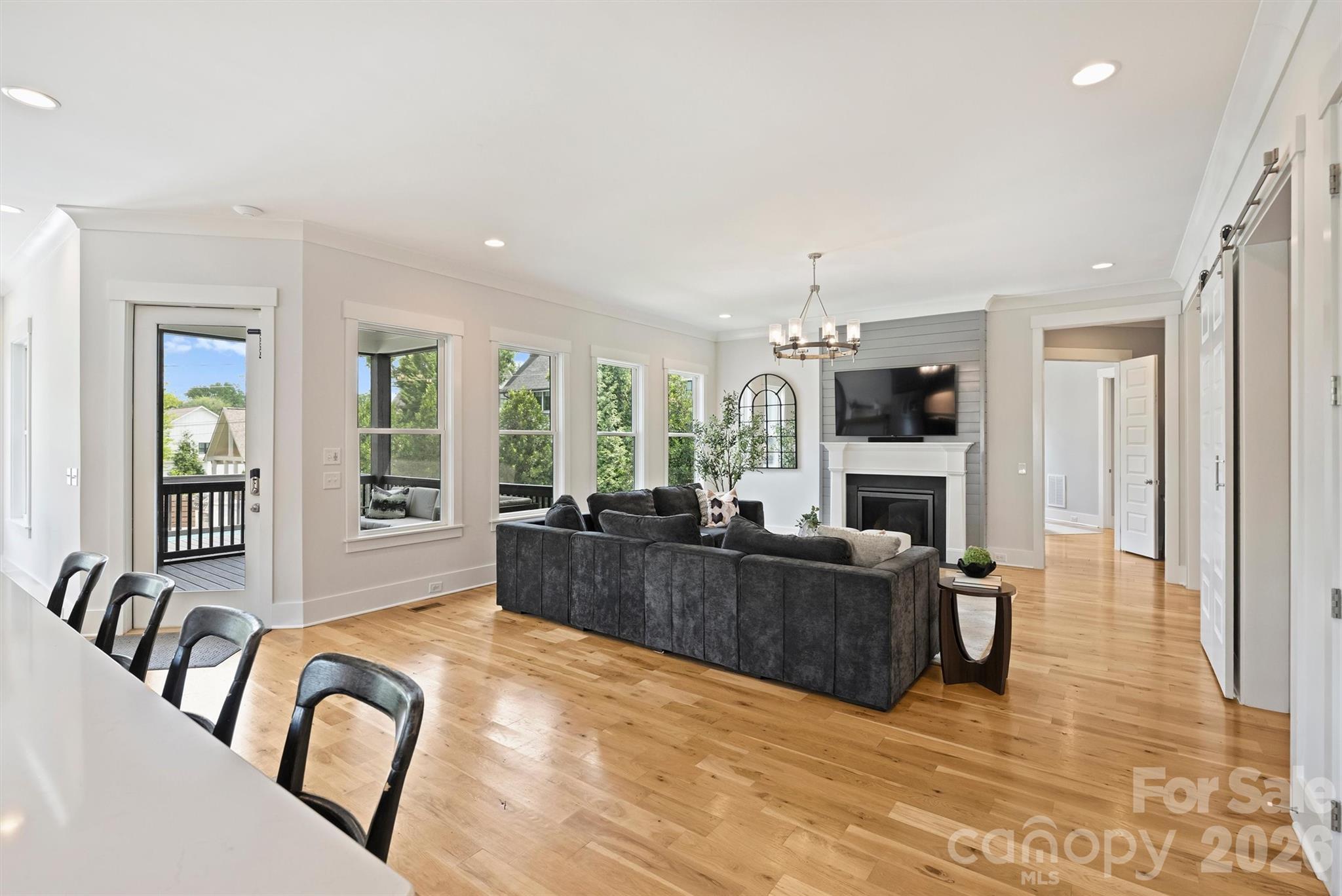 215 Hartford Avenue — Charlotte