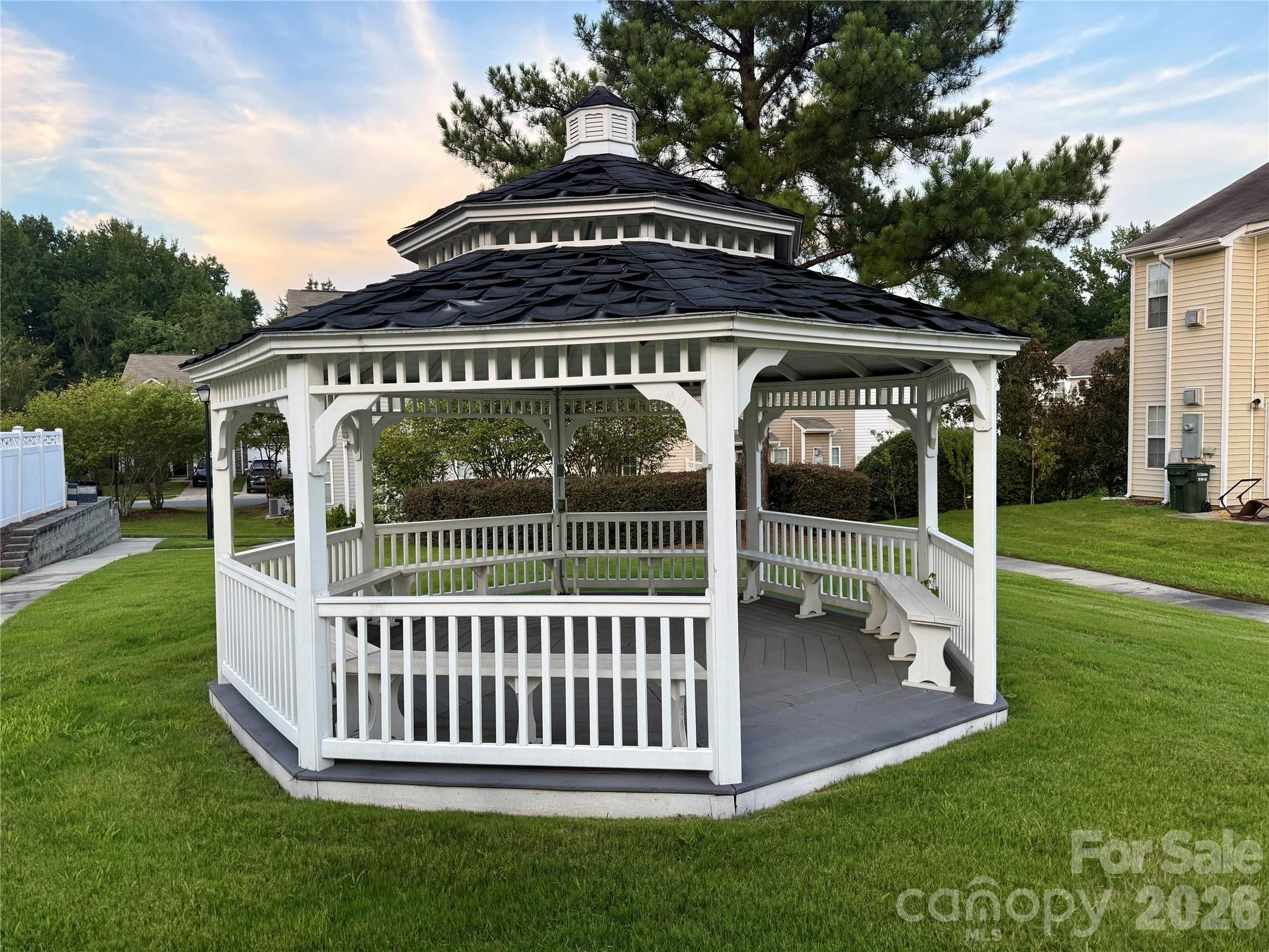 13838 Singleleaf Lane — Charlotte