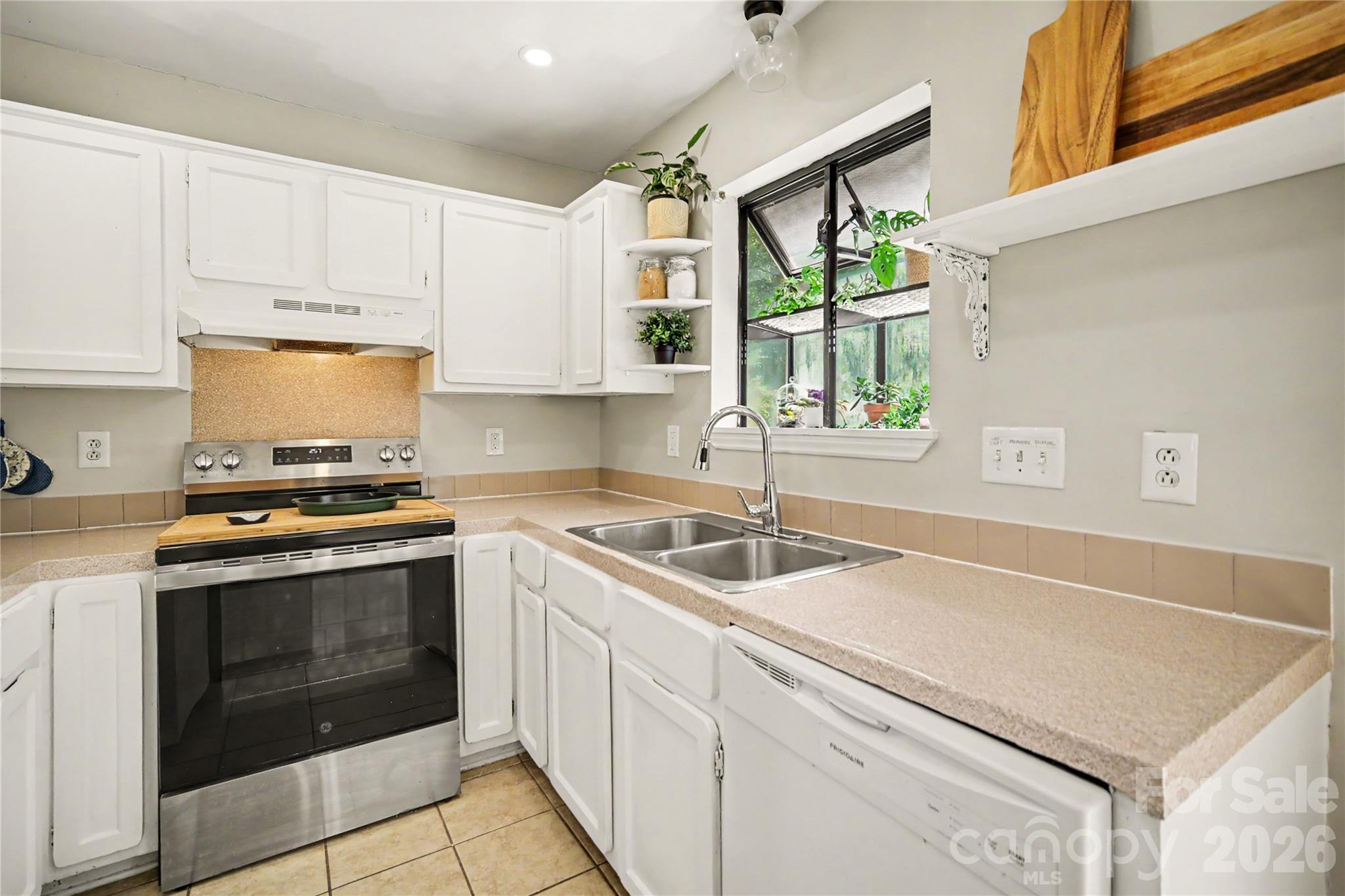 6601 Santa Cruz Trail — Charlotte
