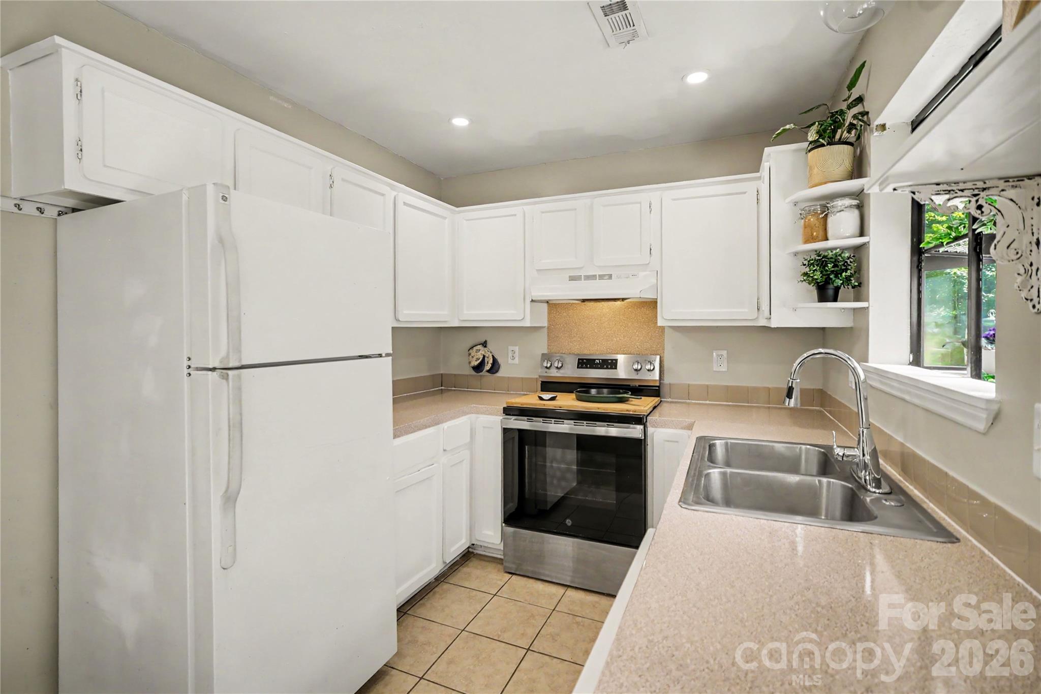 6601 Santa Cruz Trail — Charlotte