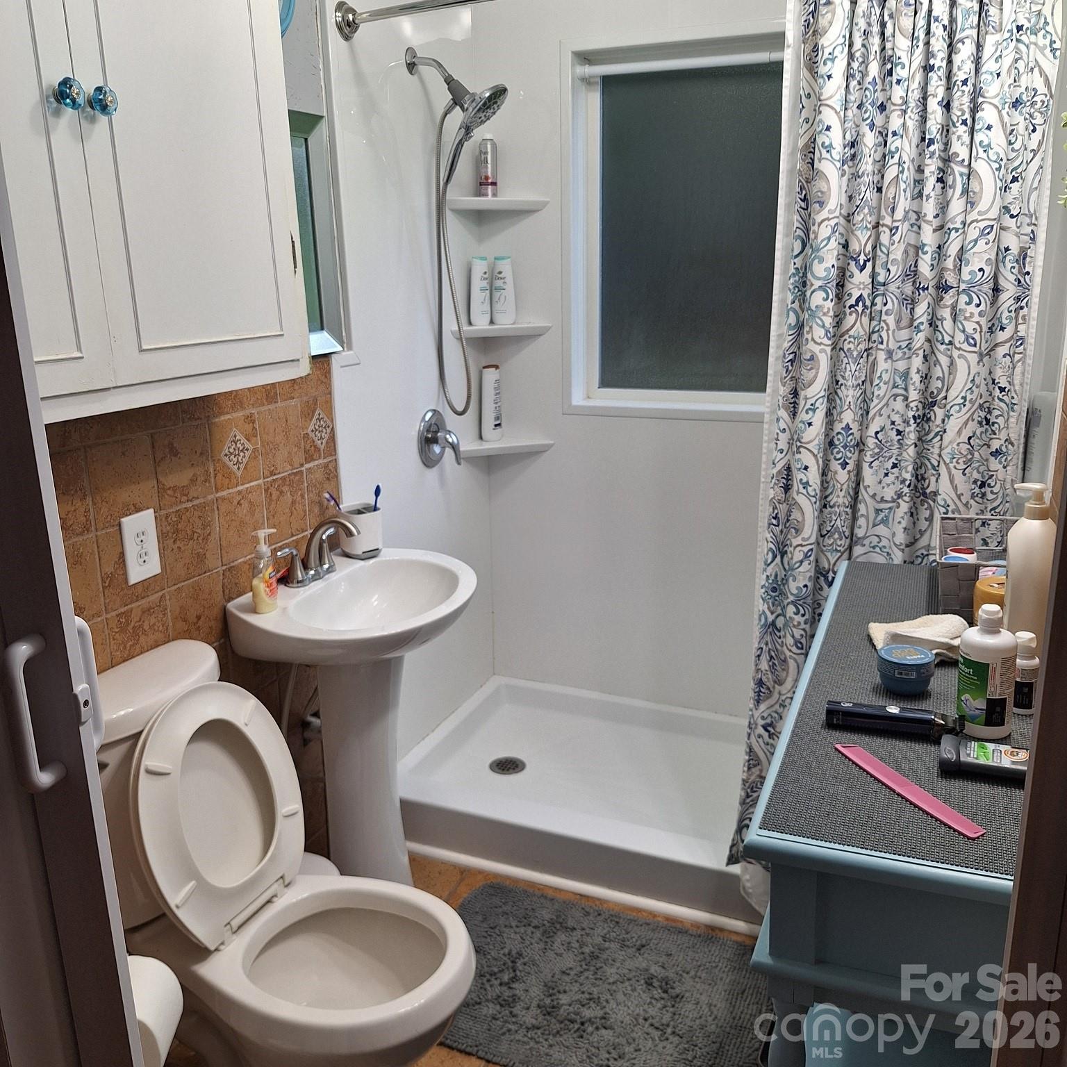 1876 Drexel Road — Valdese