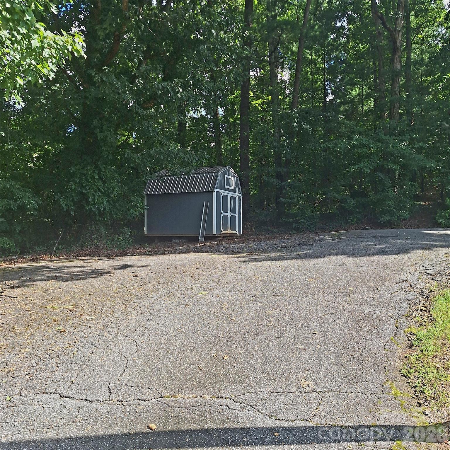 1876 Drexel Road — Valdese