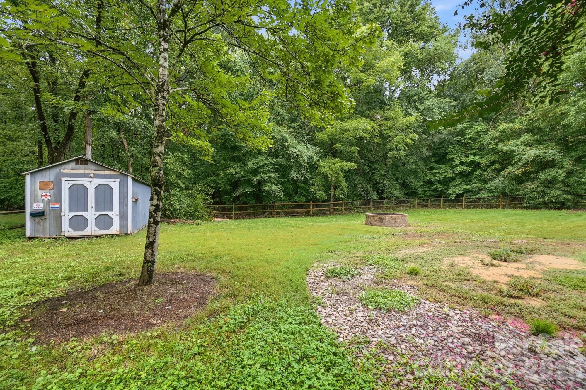 6081 Cambridge Drive — Harrisburg