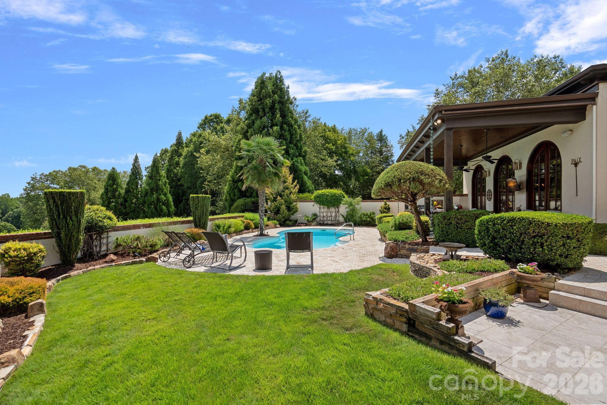 1807 Charden Road — Davidson
