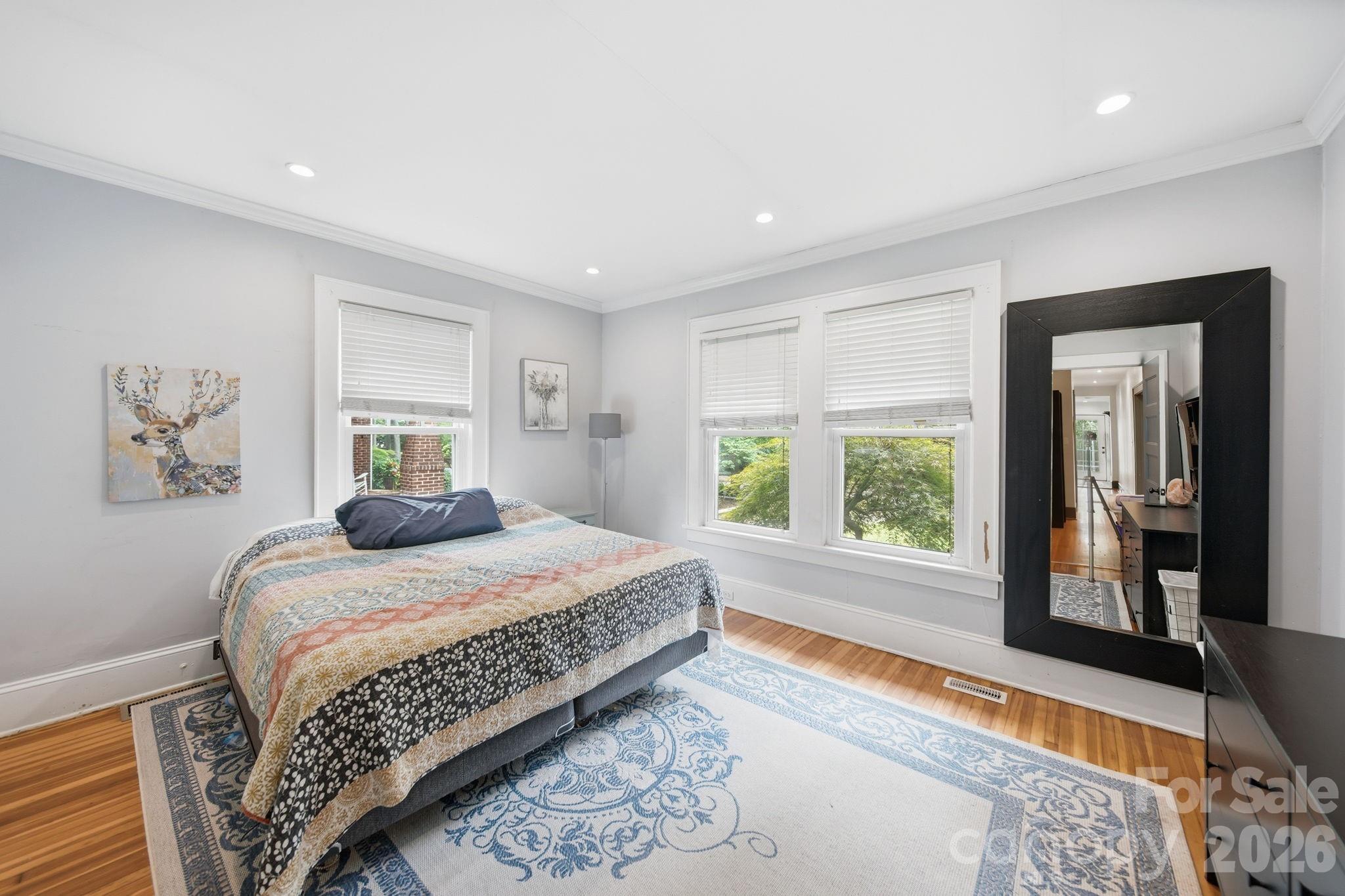 321 Grandin Road — Charlotte
