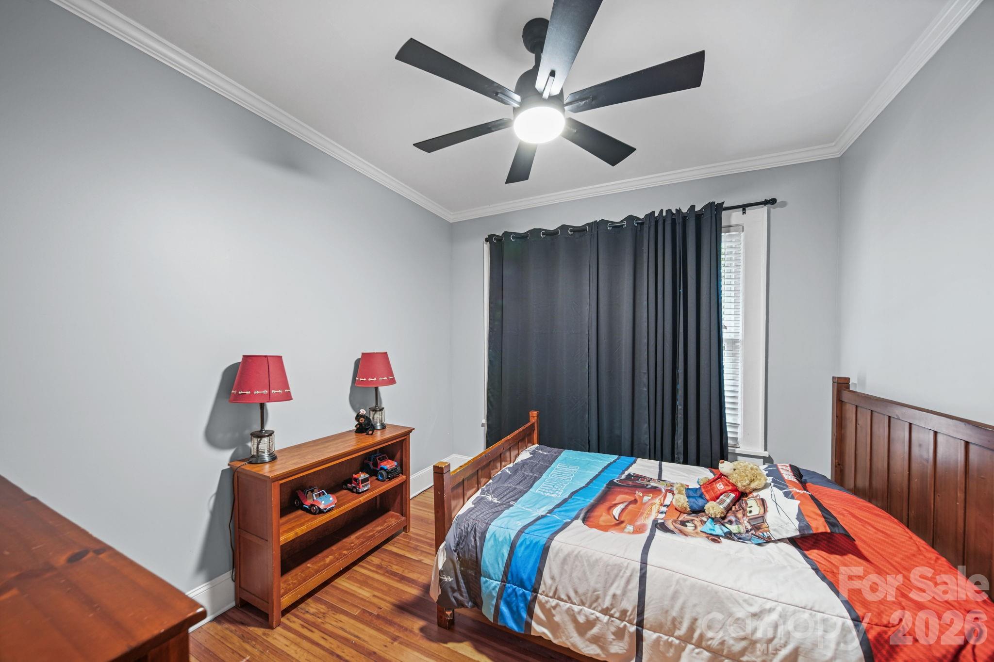 321 Grandin Road — Charlotte