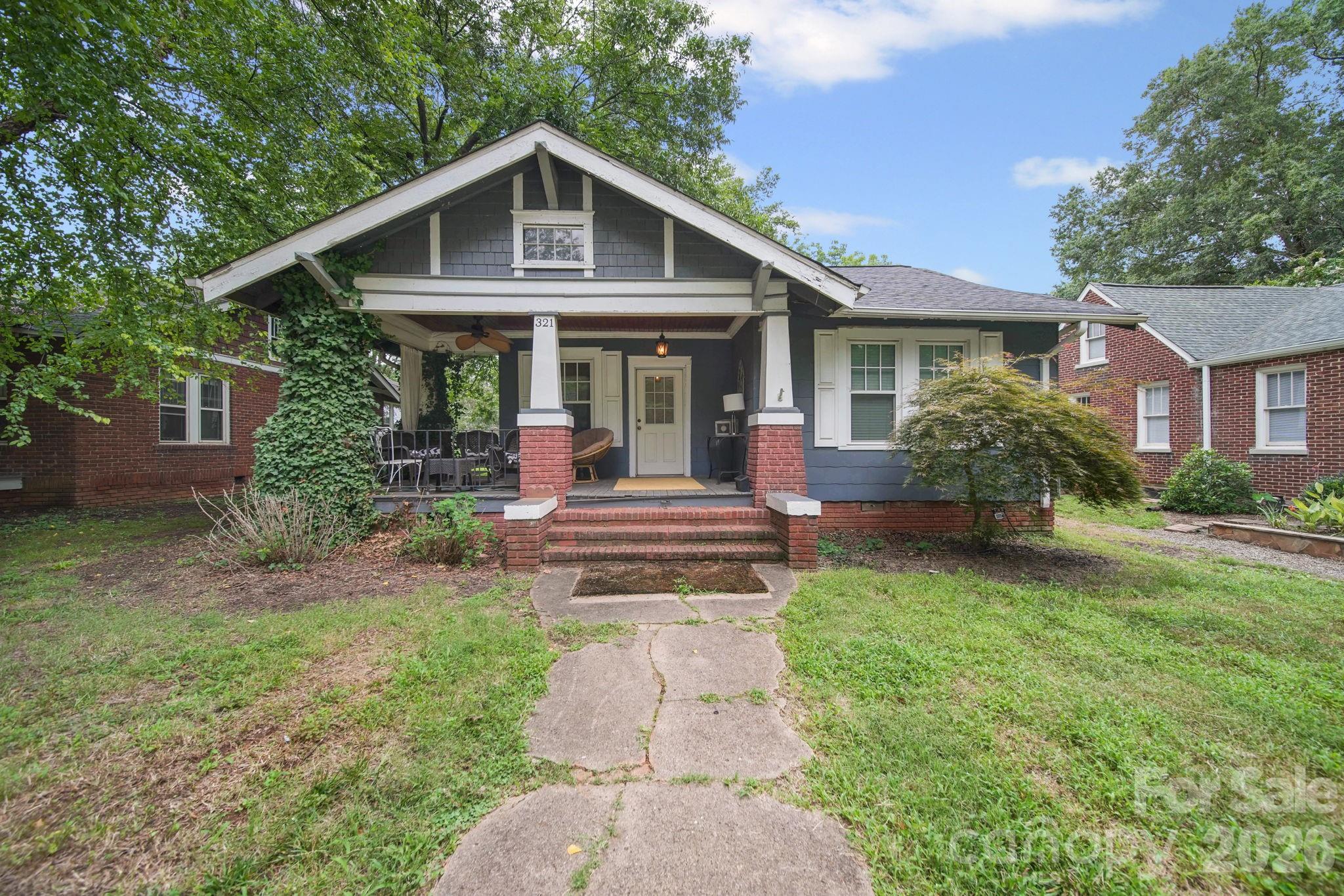 321 Grandin Road — Charlotte