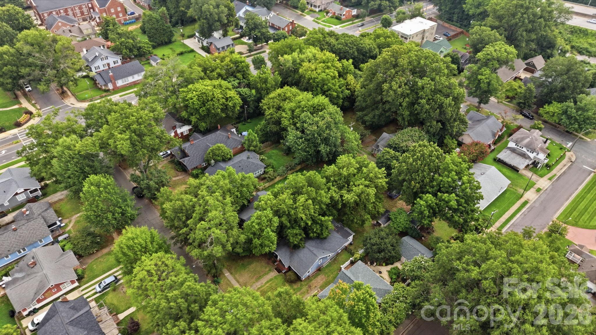321 Grandin Road — Charlotte