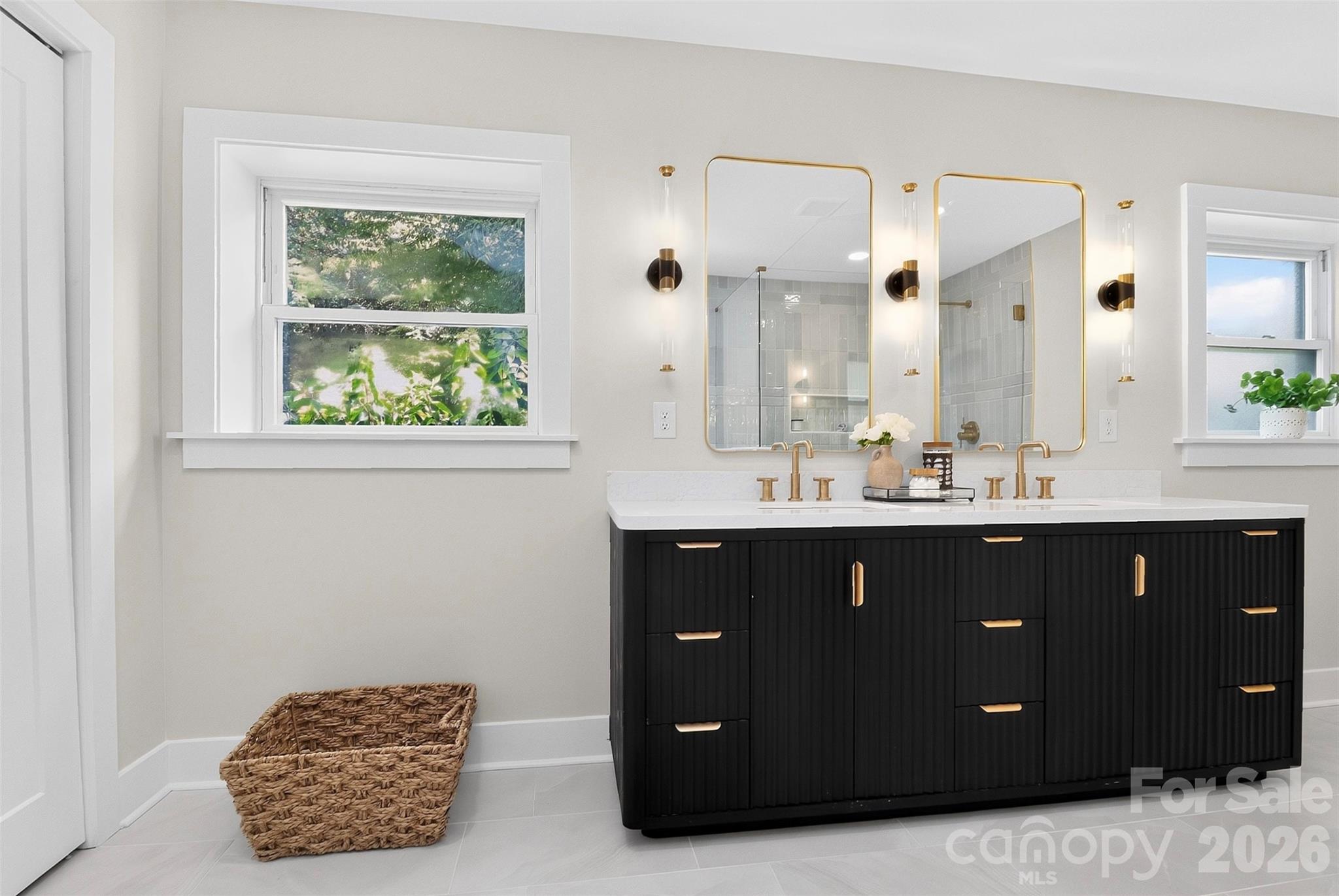 3617 Woodleaf Road — Charlotte
