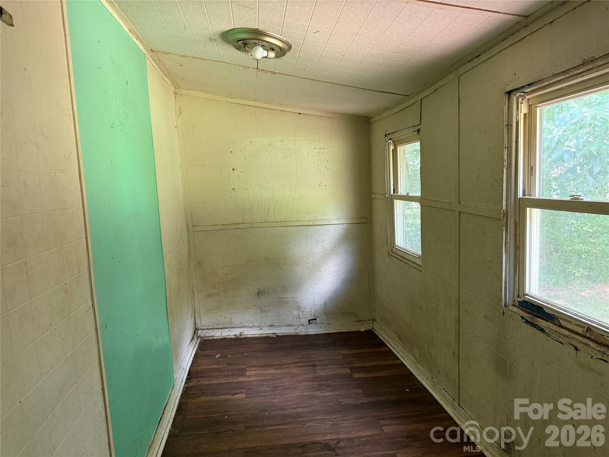 712 N Myrtle Street — Gastonia