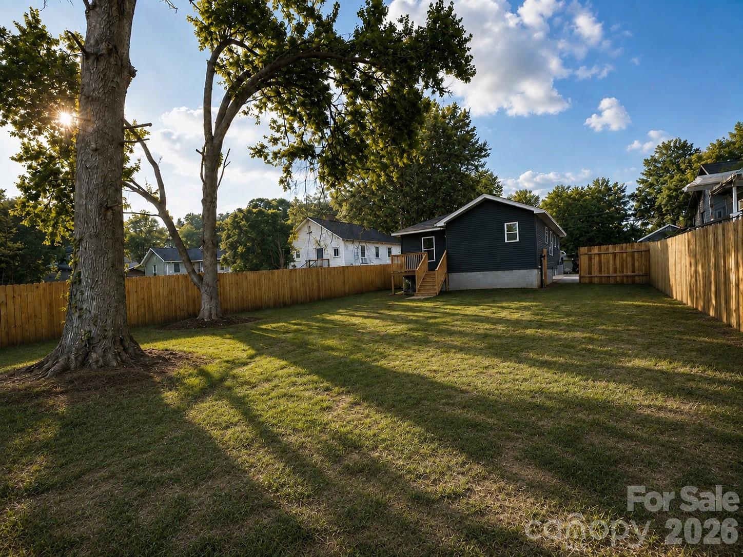1906 Ashley Road — Charlotte