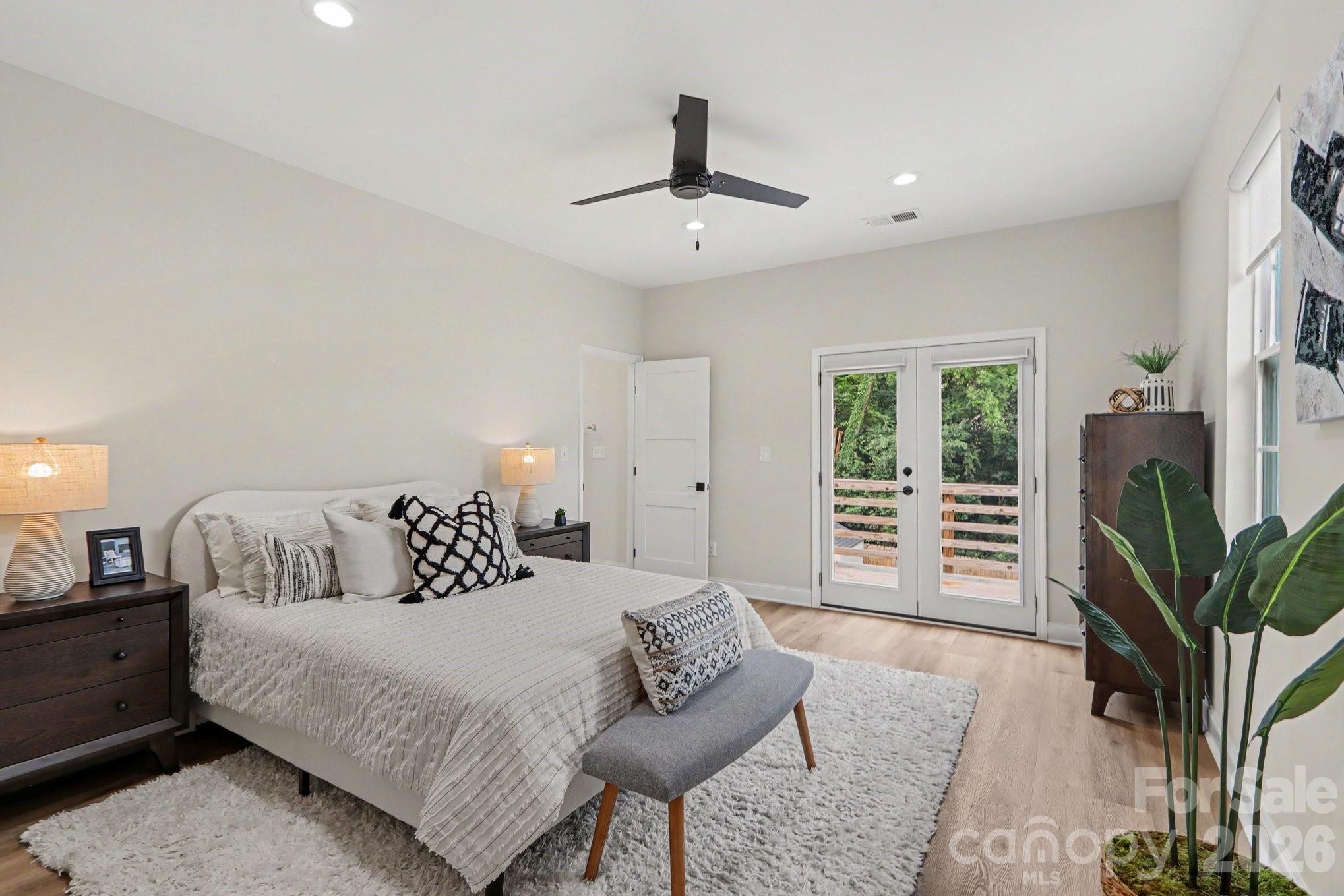842 Belmont Avenue — Charlotte