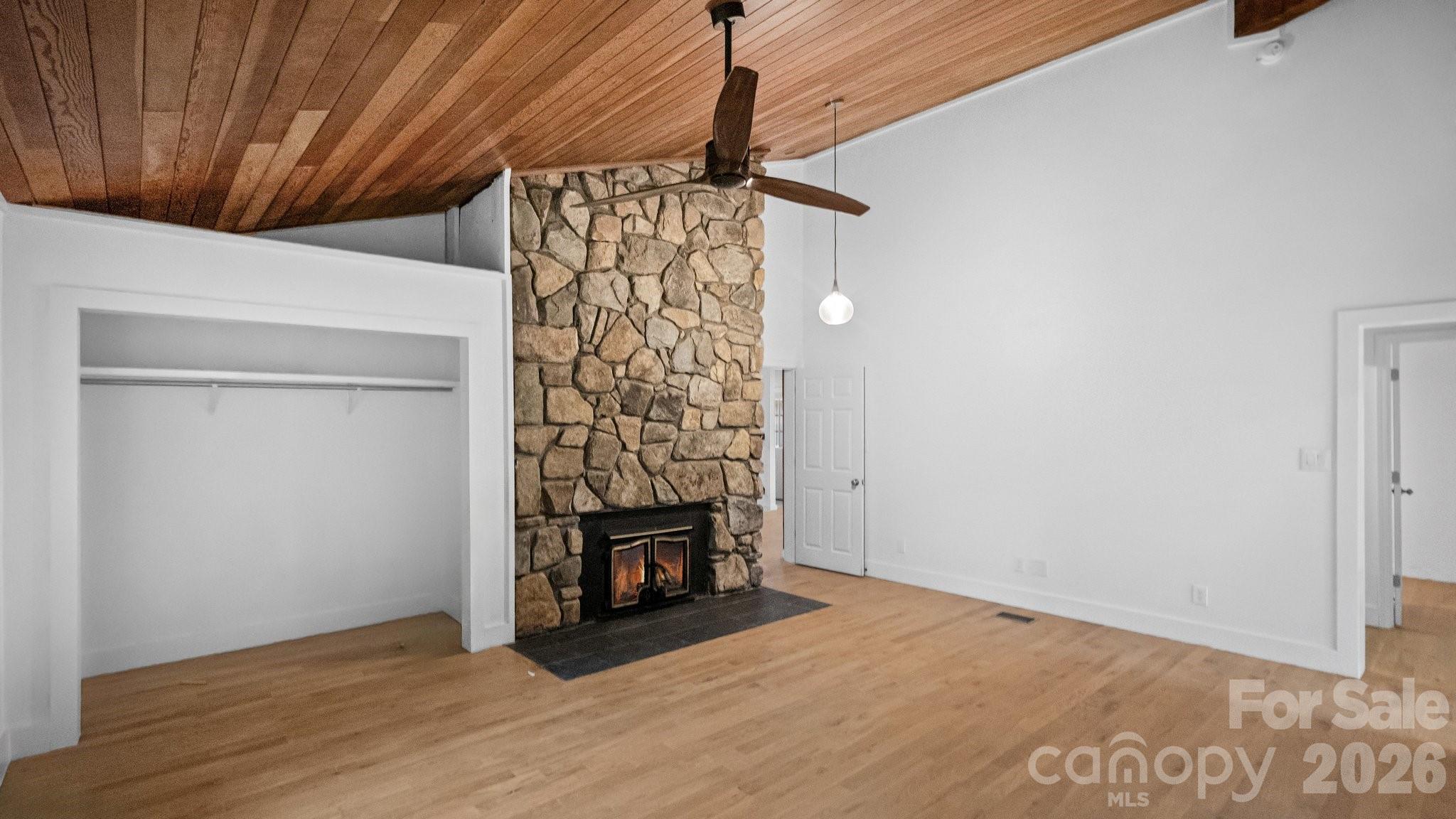 102 FALLS Street — Morganton