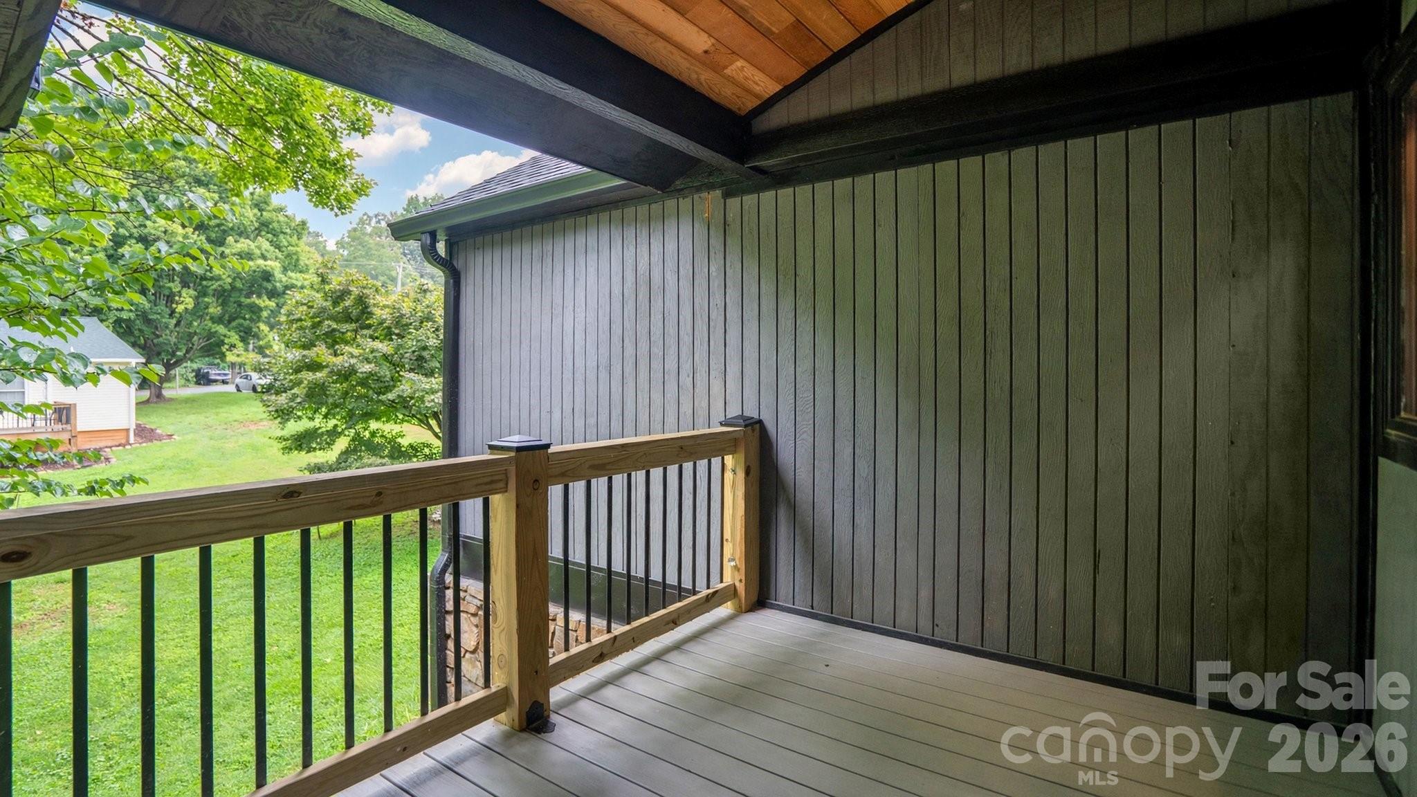 102 FALLS Street — Morganton
