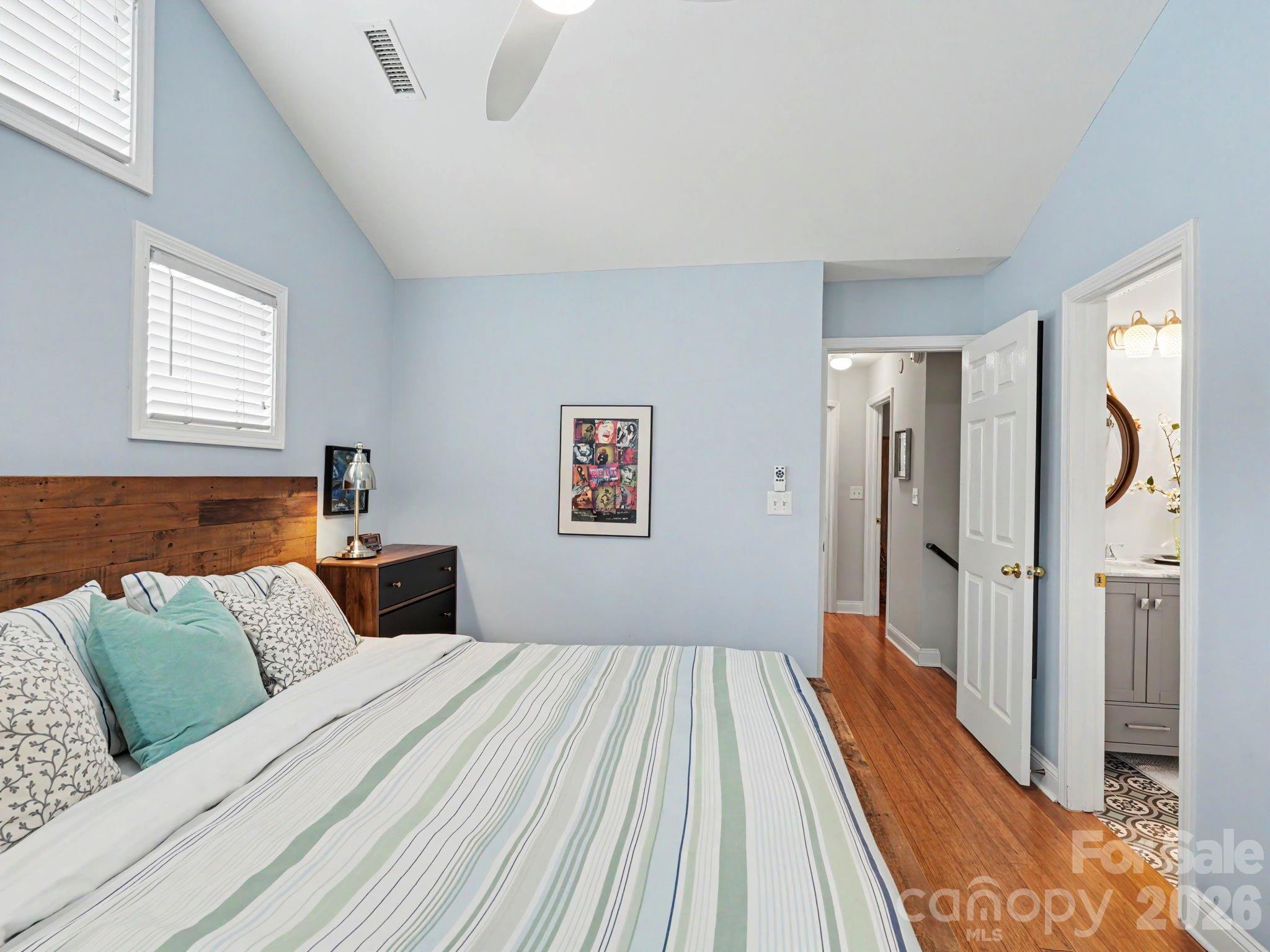 1016 W 1st Street — Charlotte