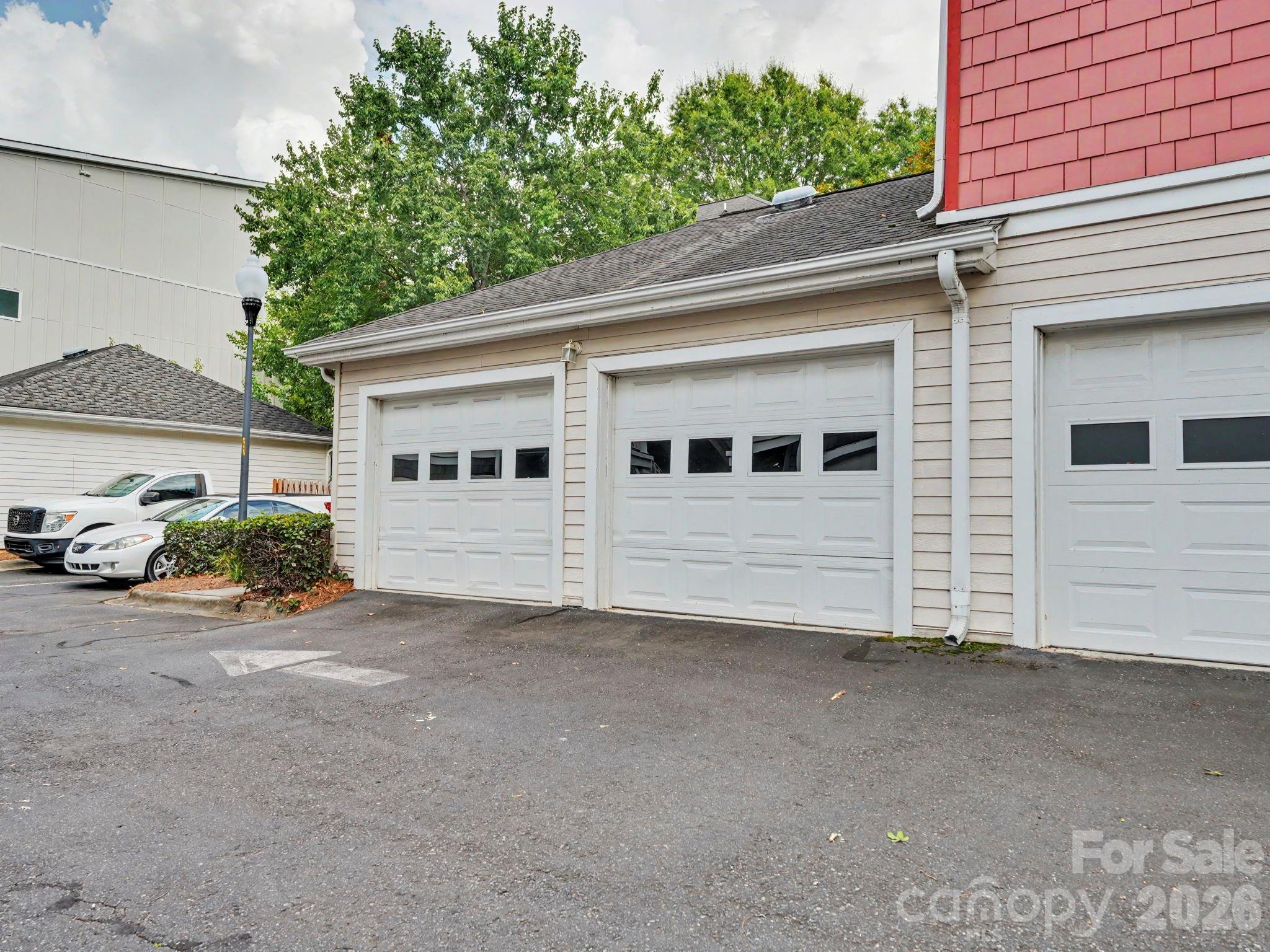 1016 W 1st Street — Charlotte