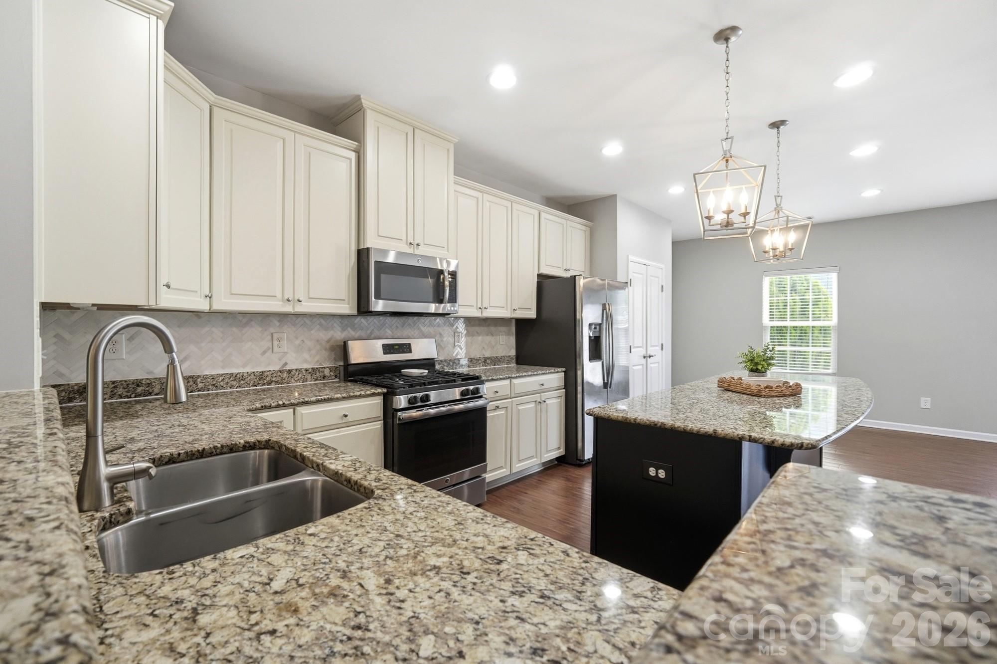 6564 Hasley Woods Drive — Huntersville