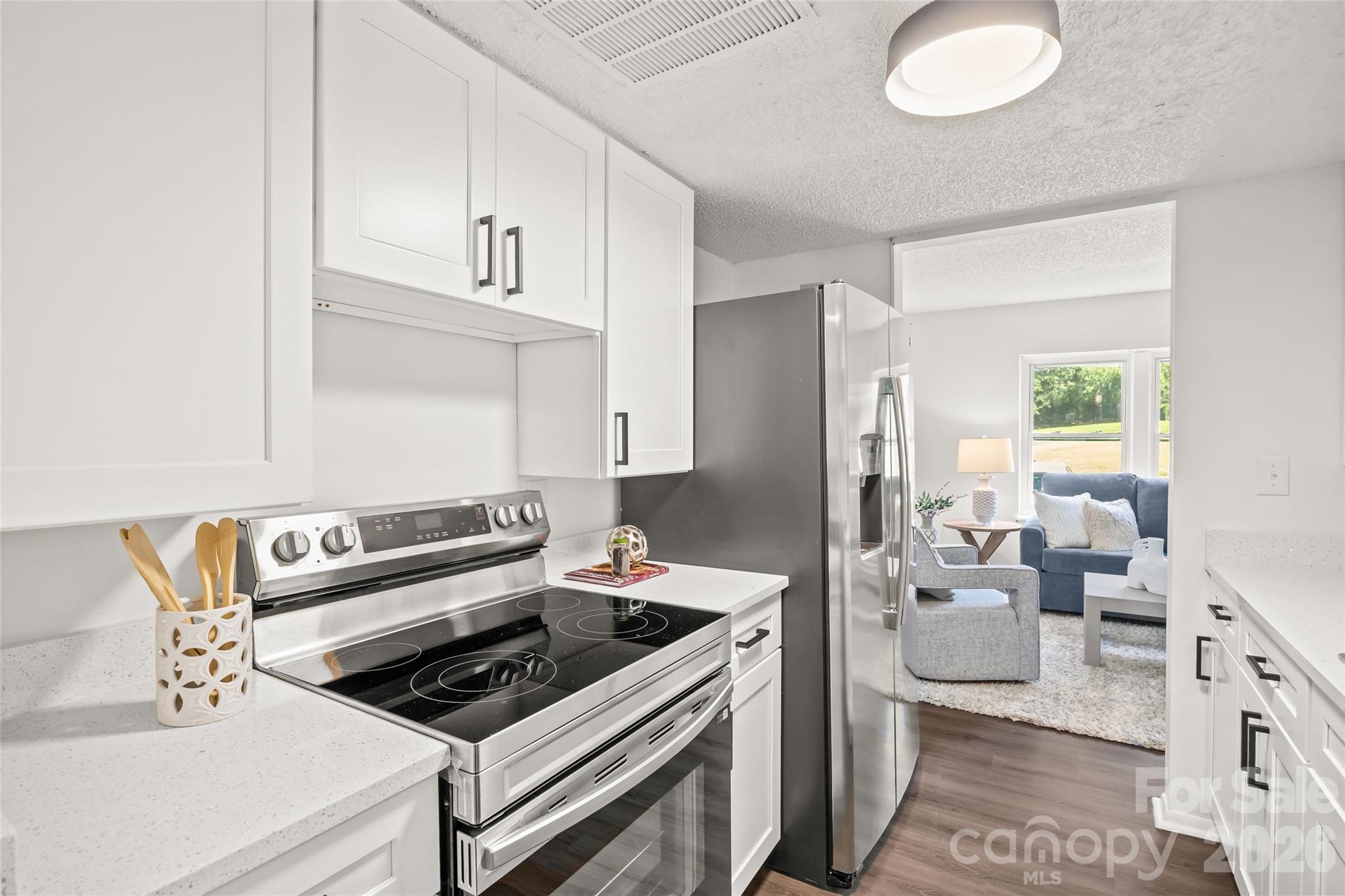8254 Knights Bridge Road — Charlotte