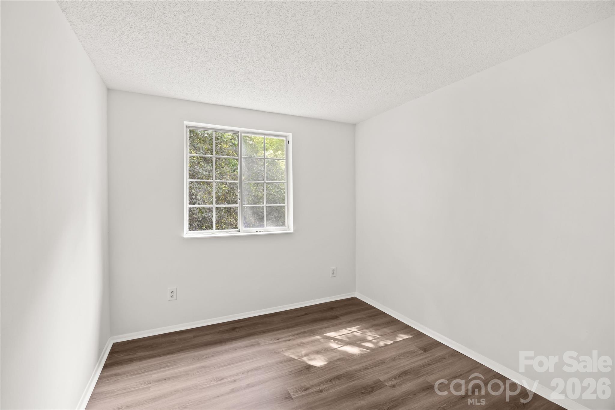 8254 Knights Bridge Road — Charlotte
