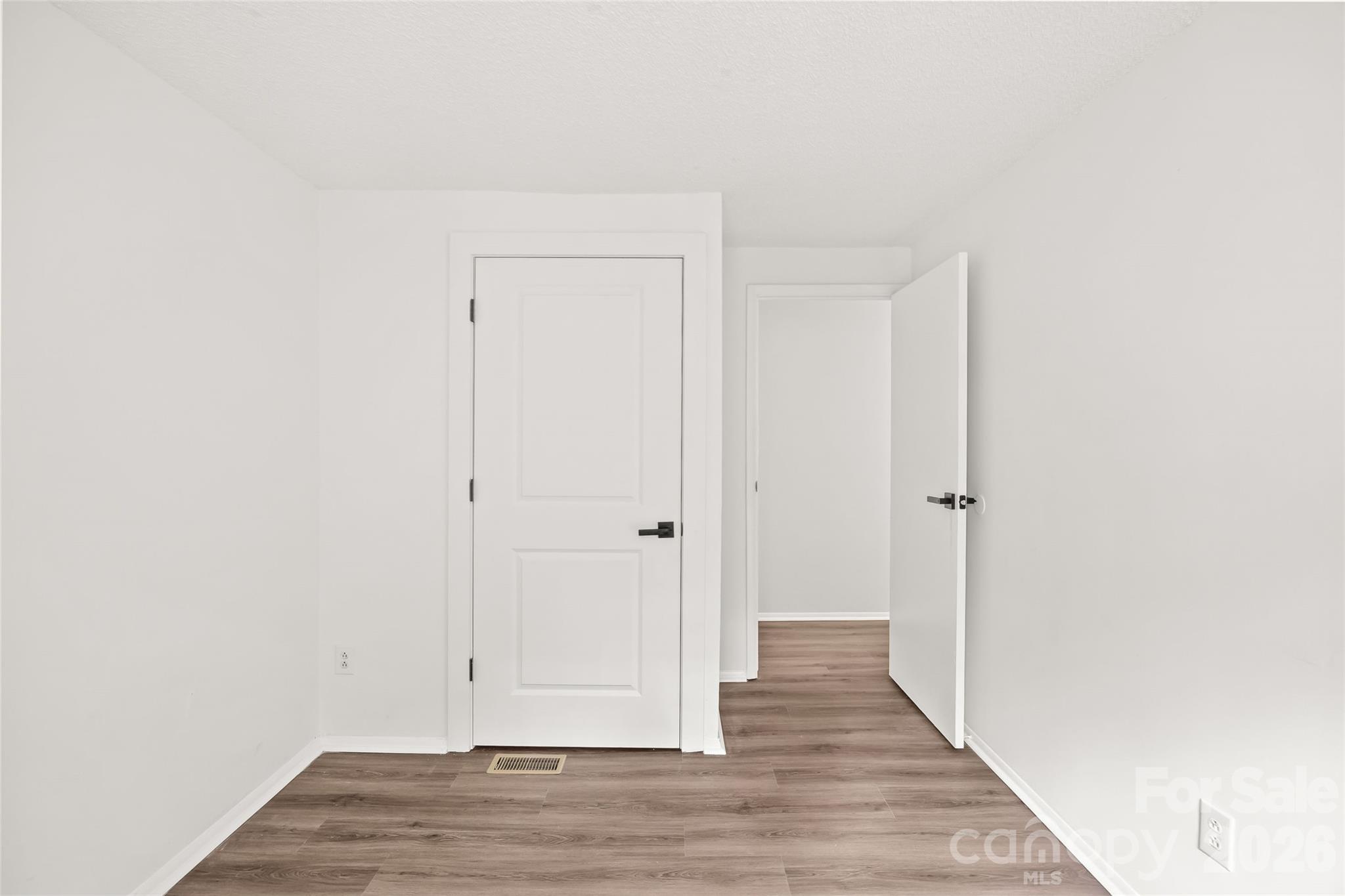 8254 Knights Bridge Road — Charlotte