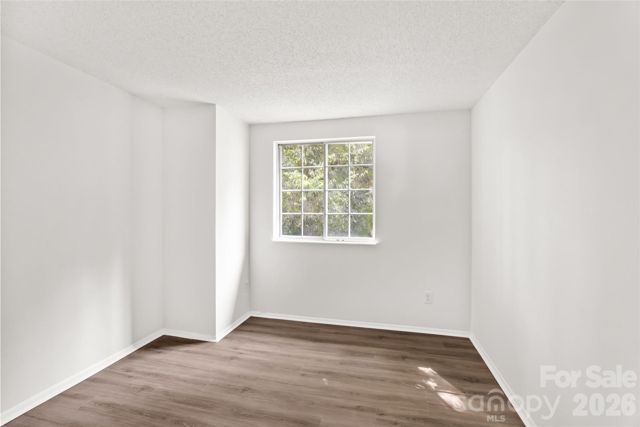 8254 Knights Bridge Road — Charlotte