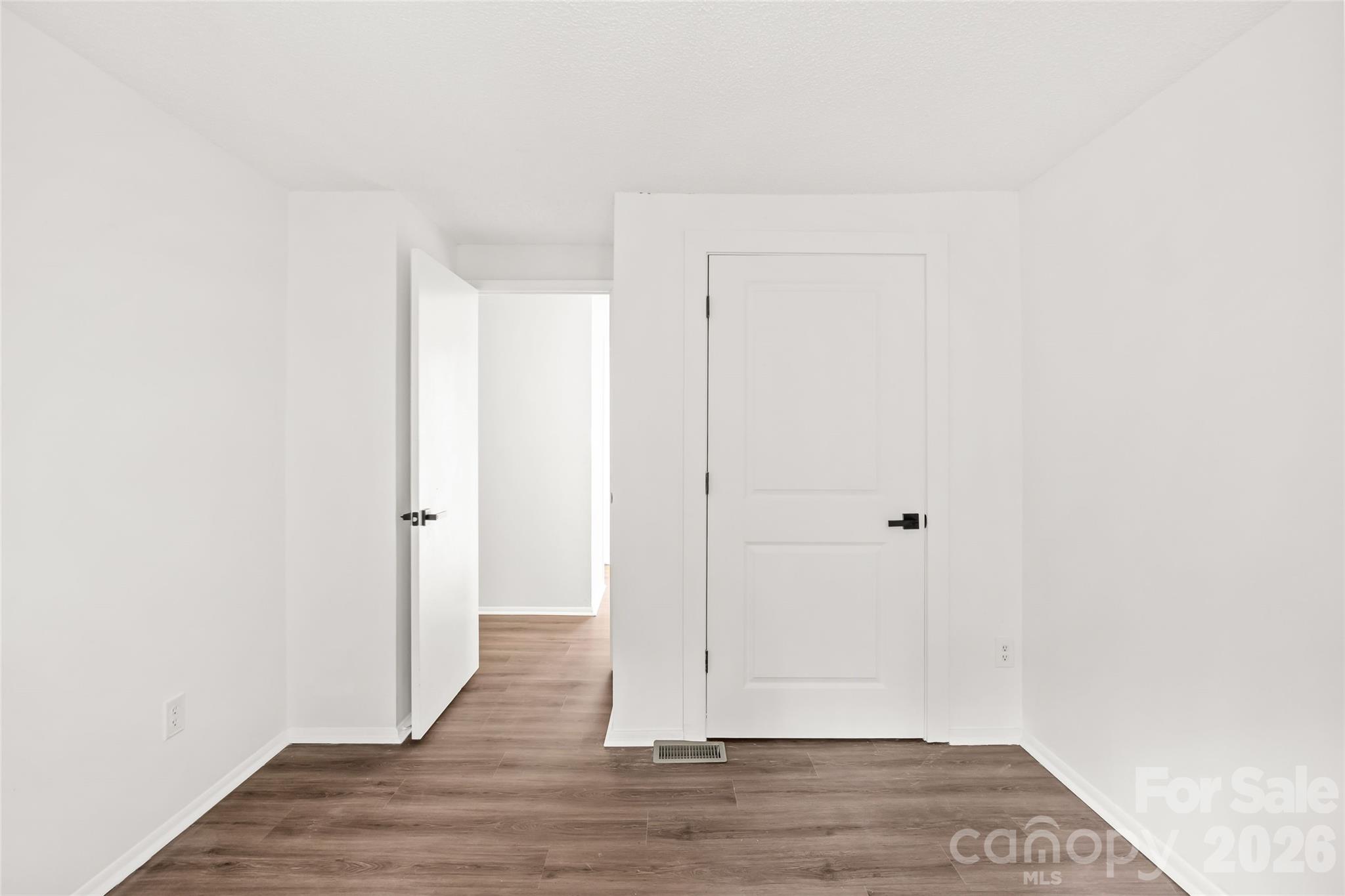 8254 Knights Bridge Road — Charlotte