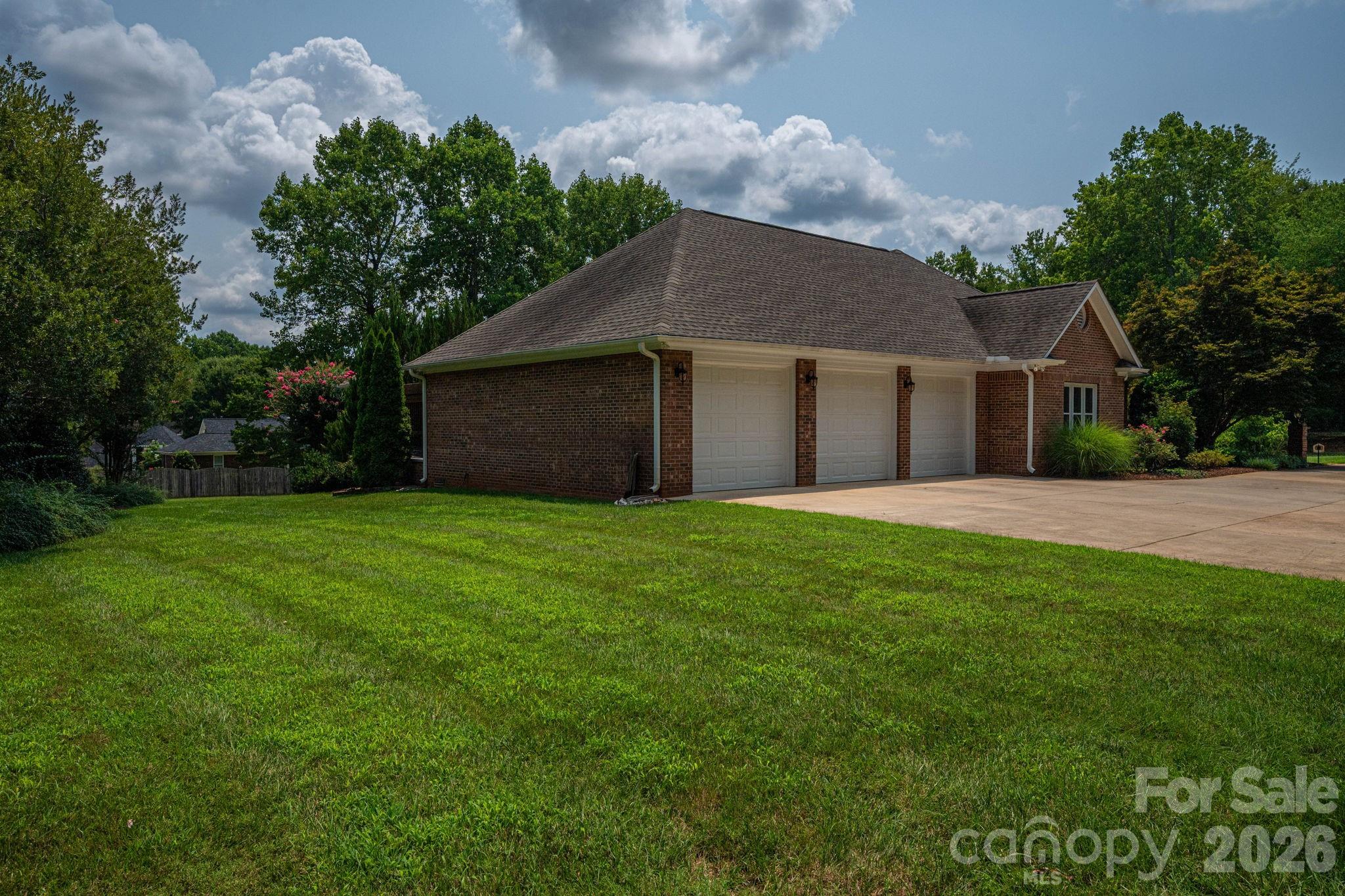 5023 Samuel Pinckney Drive — Belmont