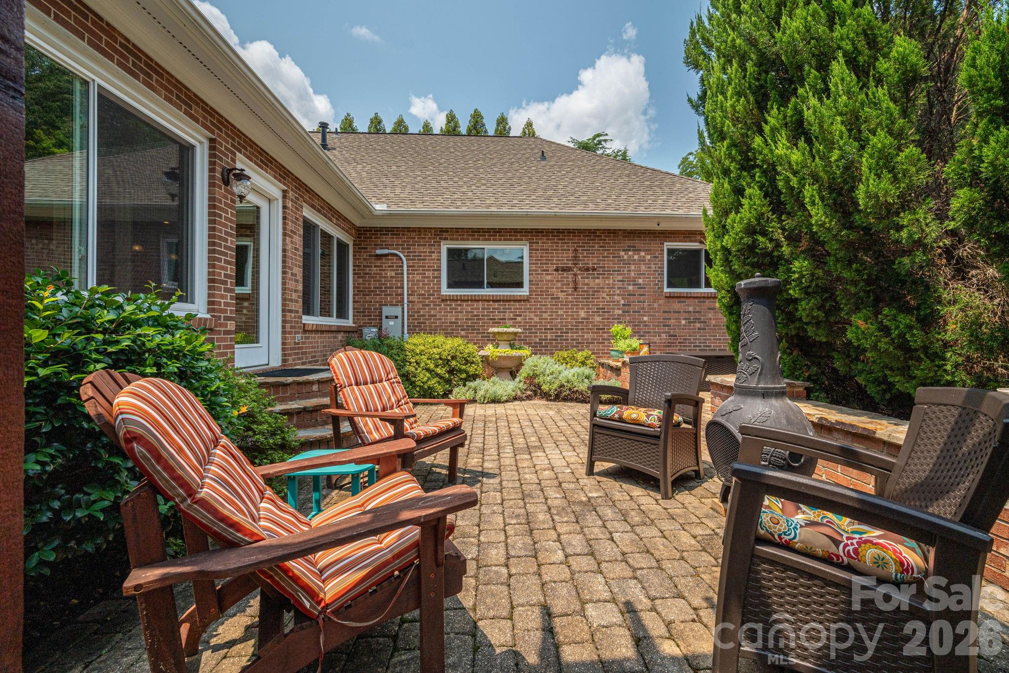 5023 Samuel Pinckney Drive — Belmont