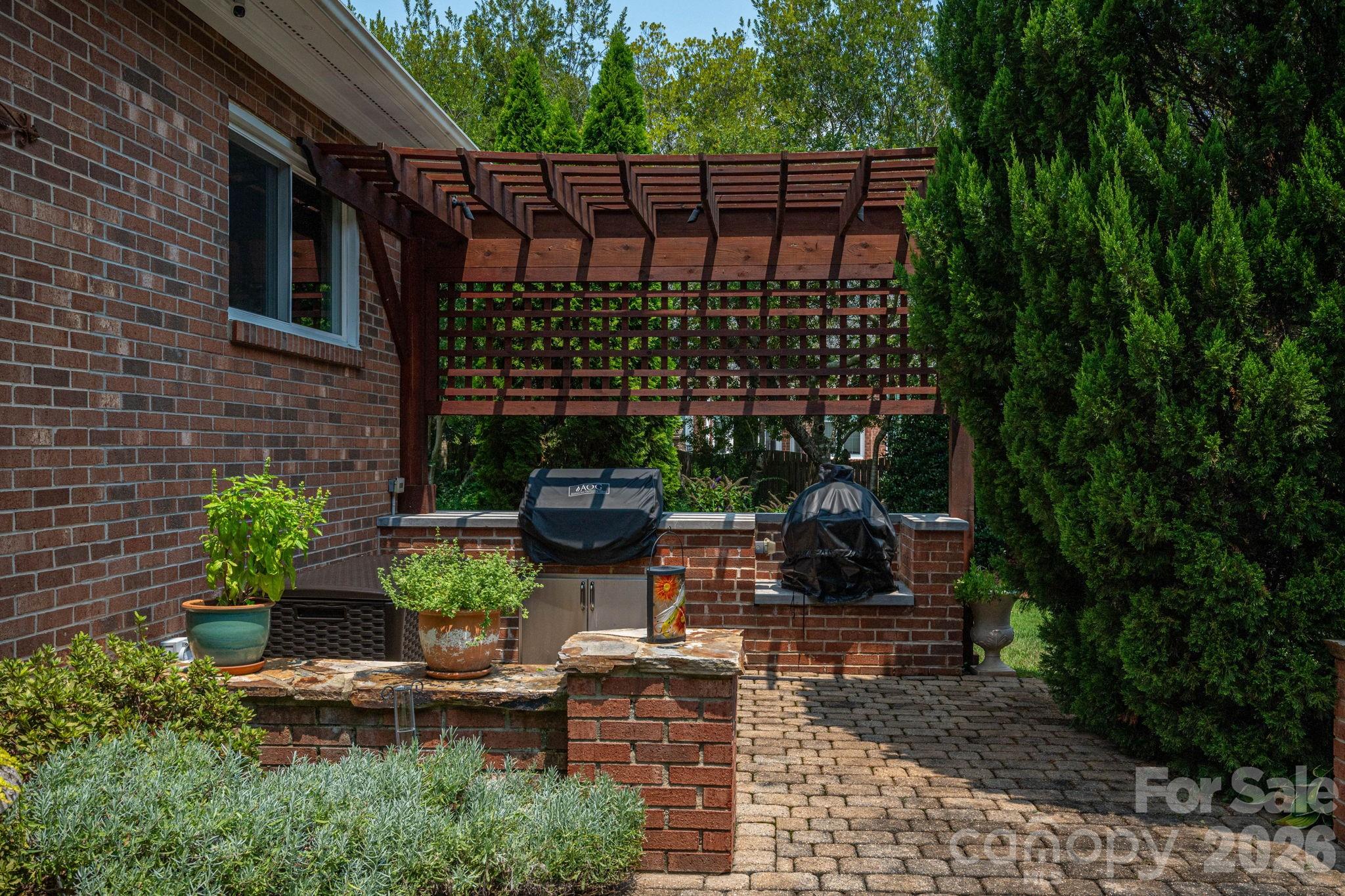 5023 Samuel Pinckney Drive — Belmont