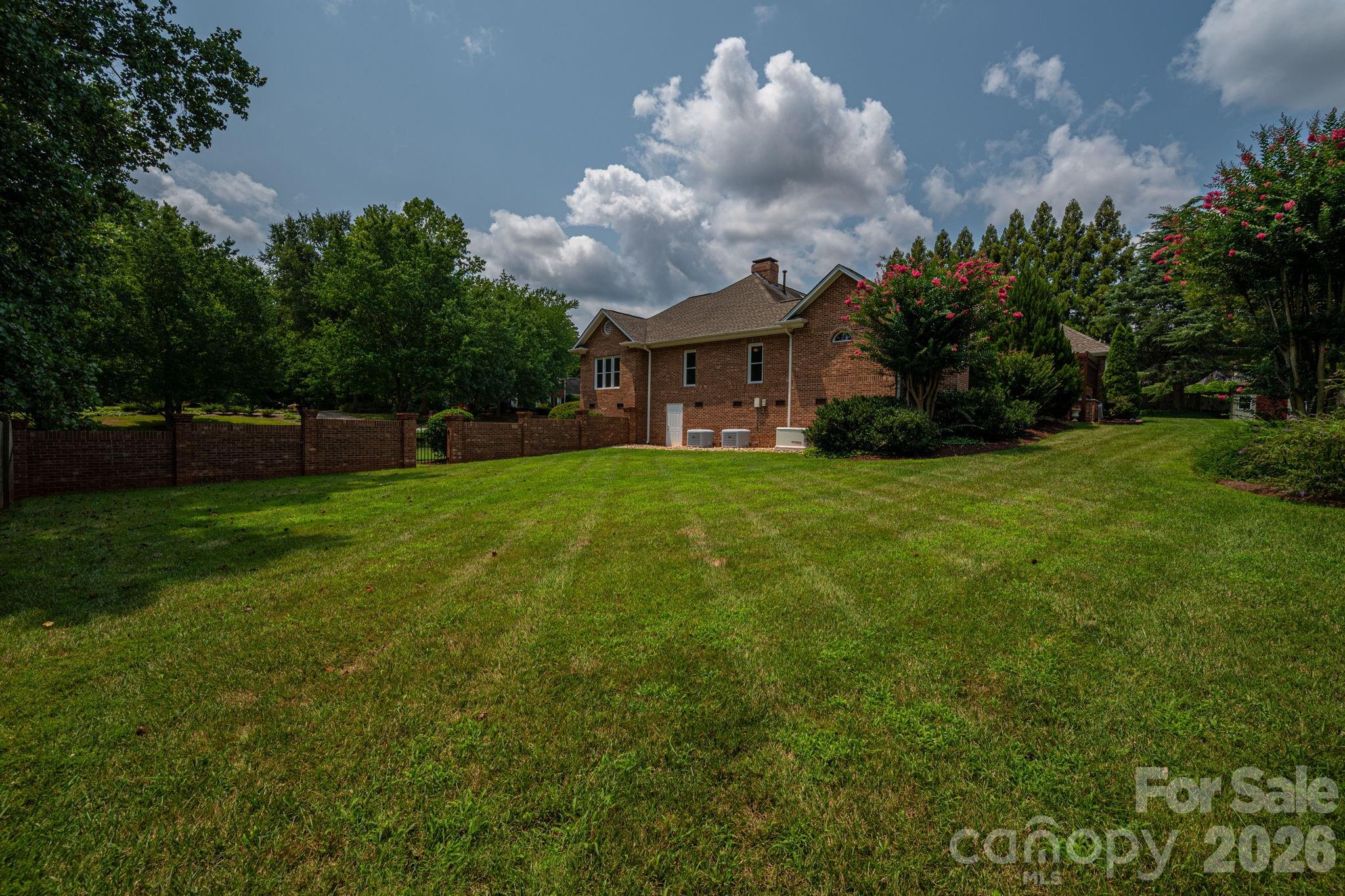 5023 Samuel Pinckney Drive — Belmont