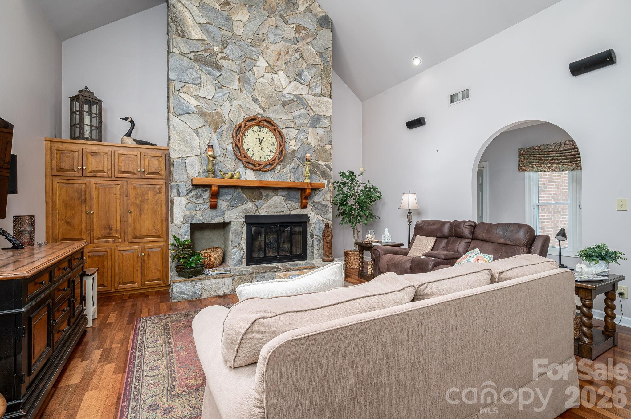 5023 Samuel Pinckney Drive — Belmont