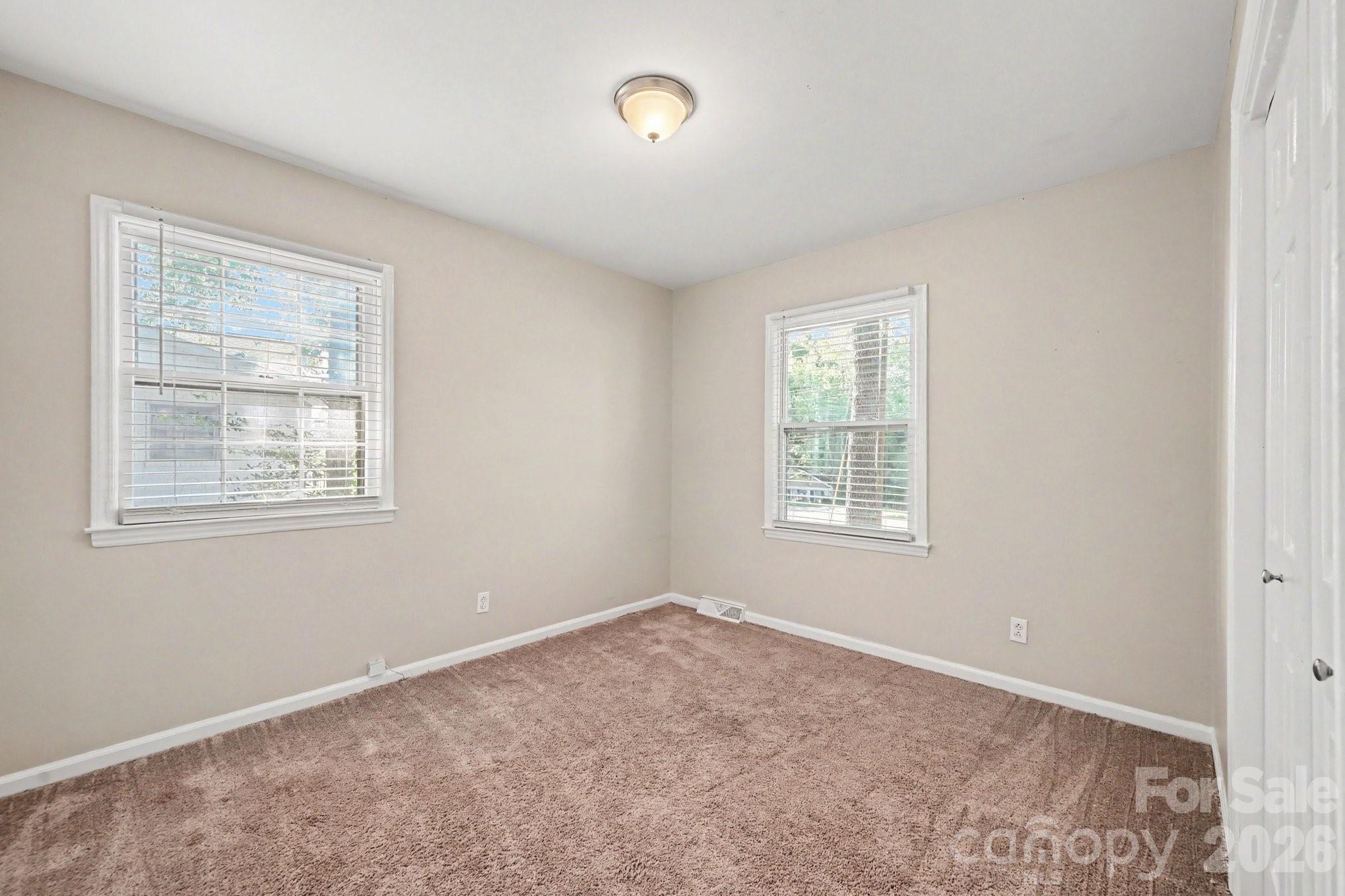 6915 Idlewild Road — Charlotte