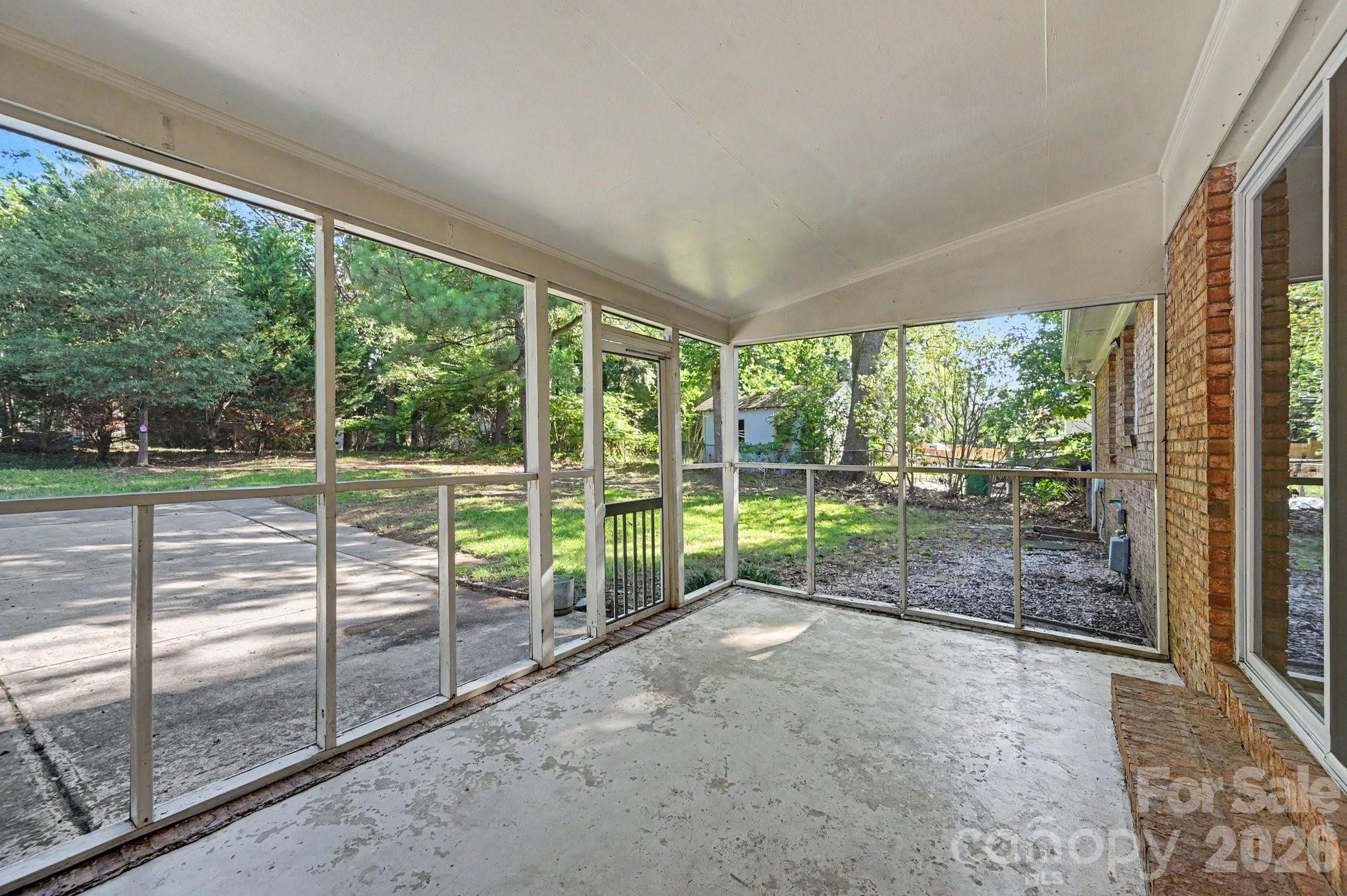 6915 Idlewild Road — Charlotte