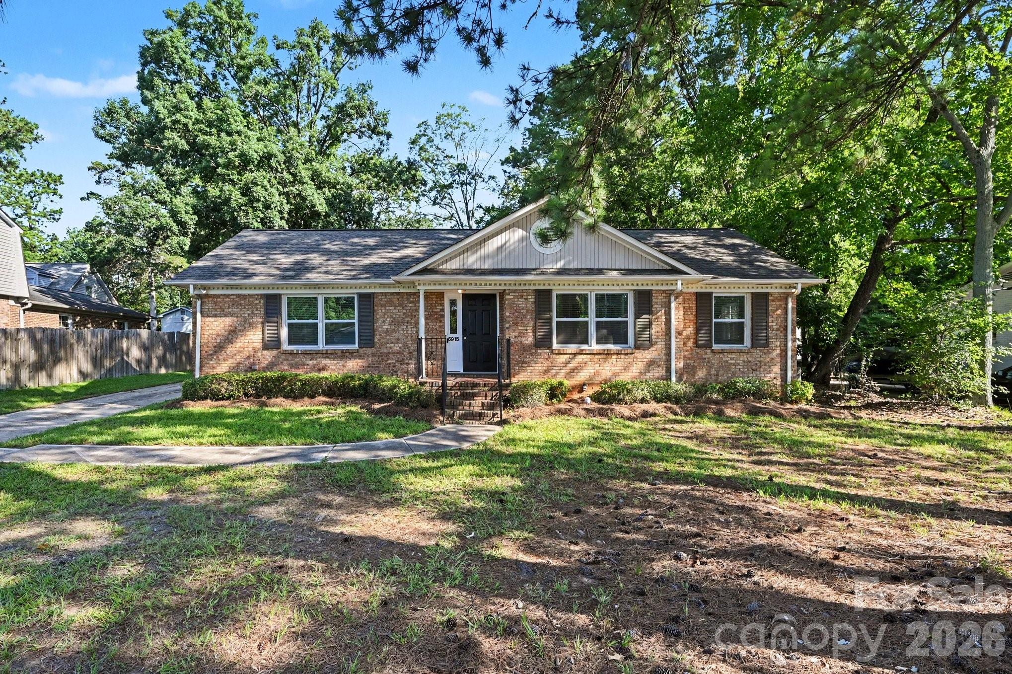 6915 Idlewild Road — Charlotte
