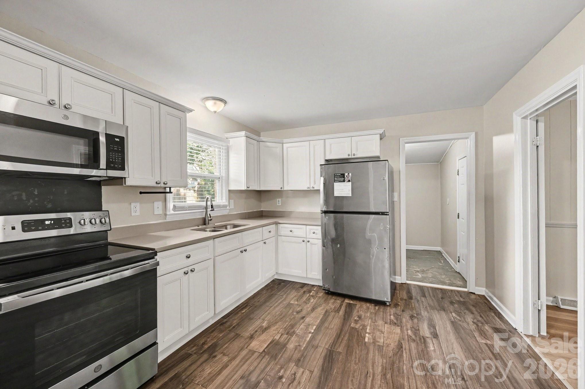 6915 Idlewild Road — Charlotte