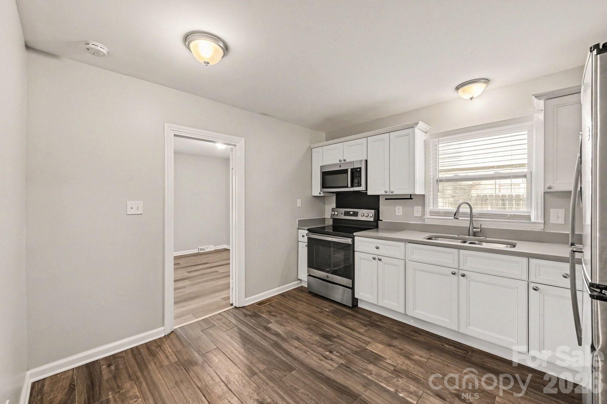 6915 Idlewild Road — Charlotte