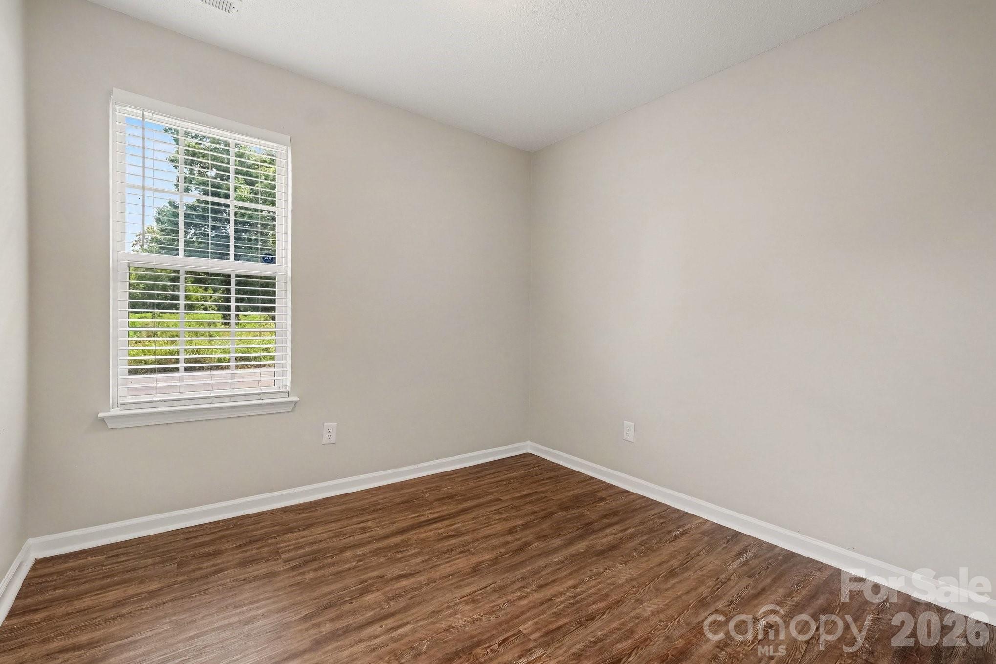 4104 Canyon Creek Lane — Charlotte