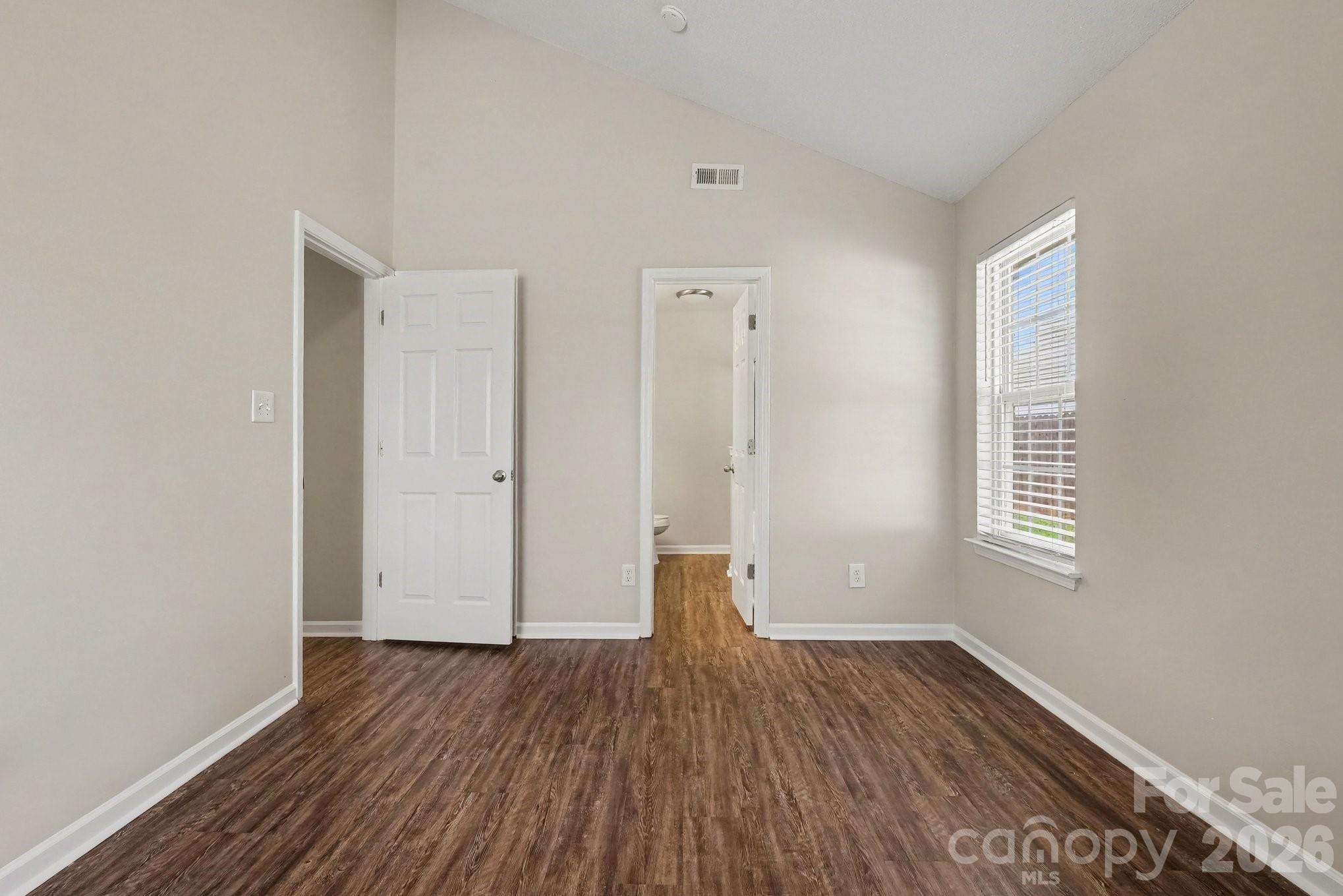 4104 Canyon Creek Lane — Charlotte