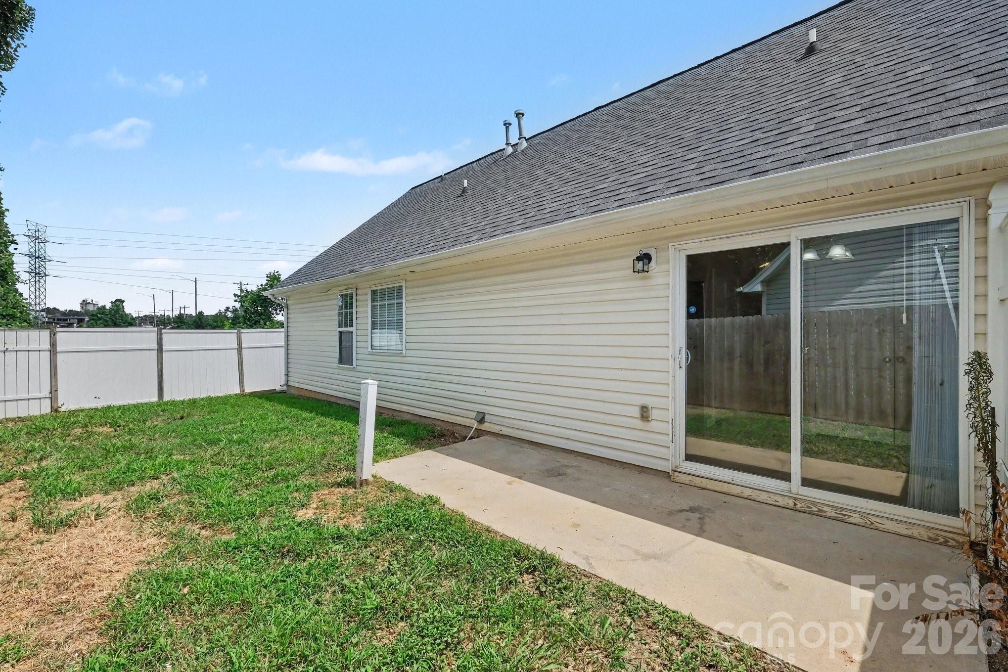4104 Canyon Creek Lane — Charlotte