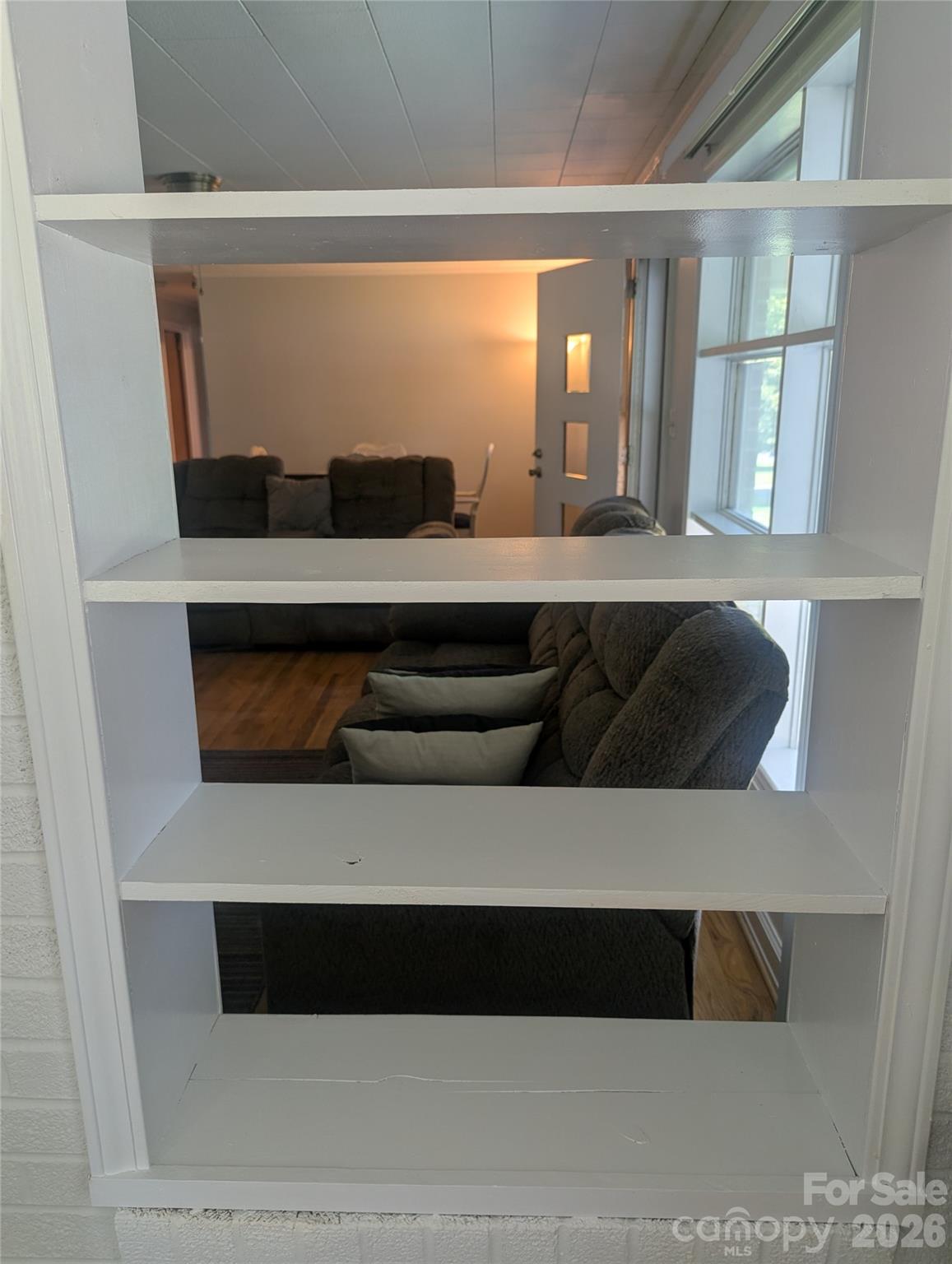 605 Lincoln Lane — Lenoir