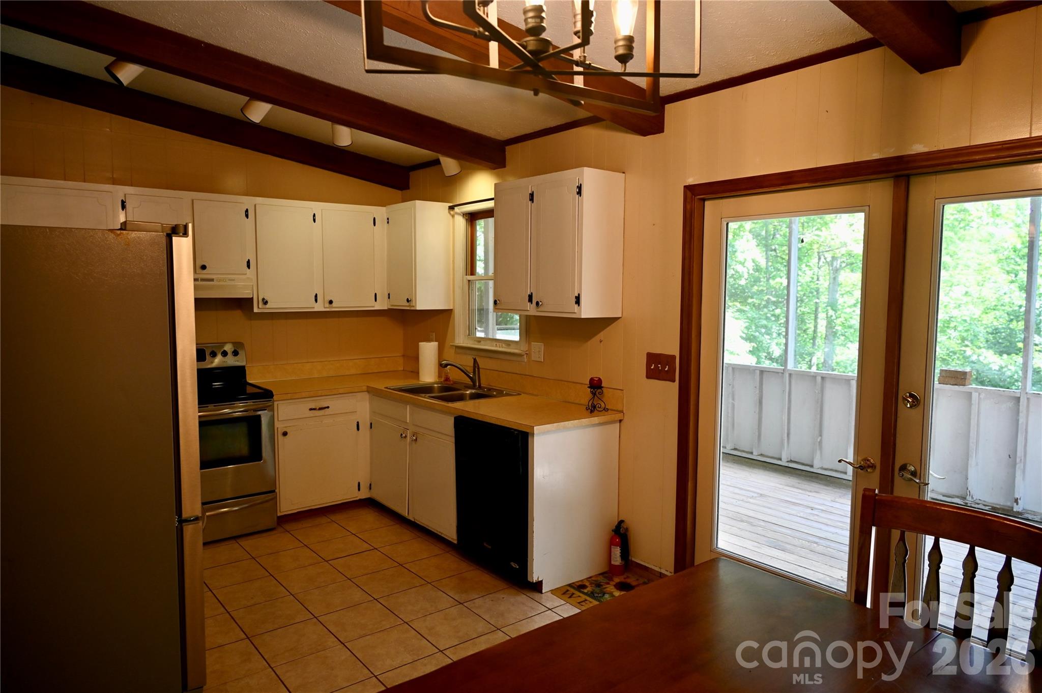 3166 Holly Road — Connelly Springs