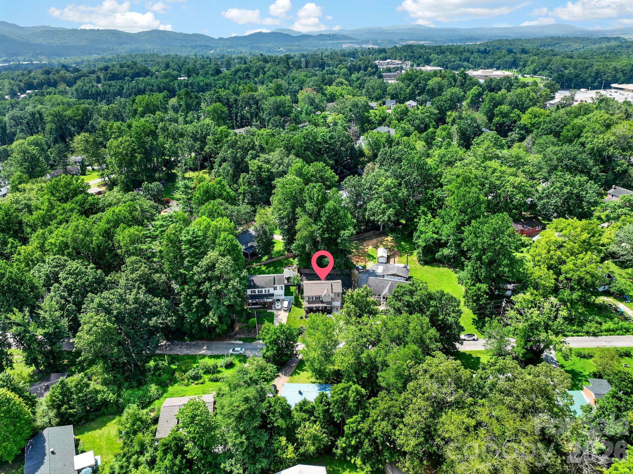 47 Royal Oaks Road — Arden
