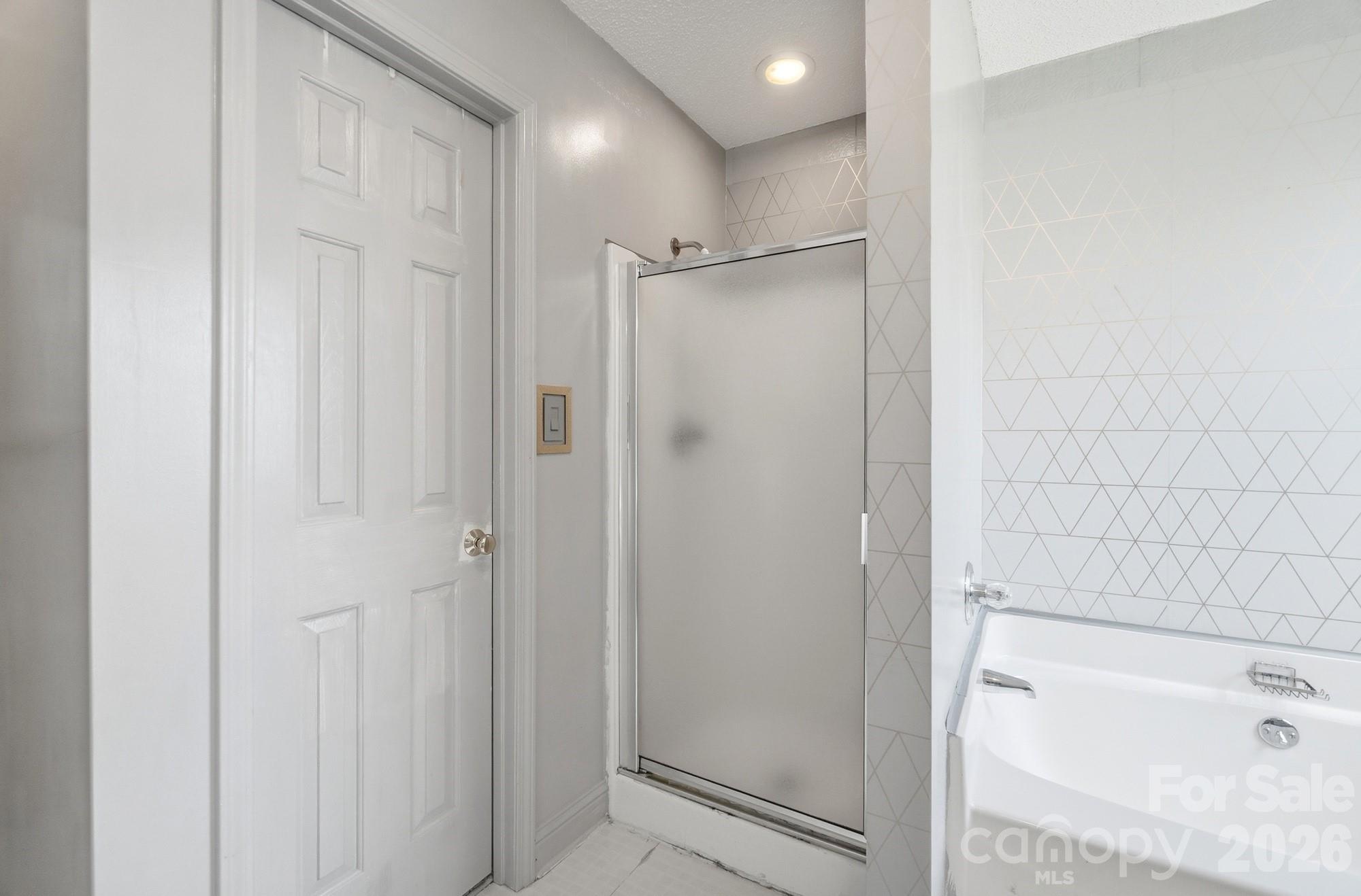 3405 Continental Drive — Monroe